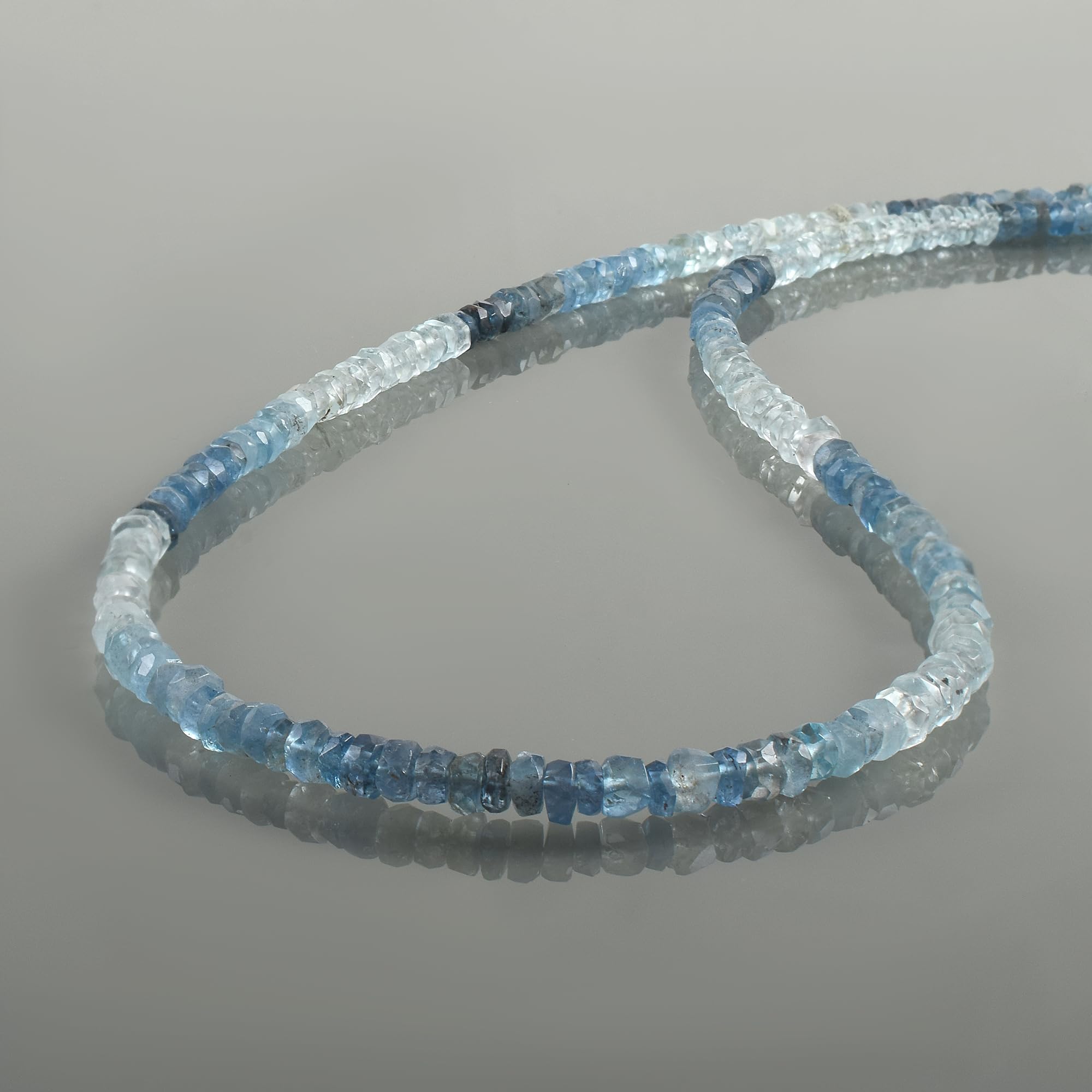 Collar de aguamarina de Santa María, piedras preciosas facetadas redondas de 4 mm en cadena de plata de ley, joyería de cristal azul marino para un regalo atemporal, Gema Plata