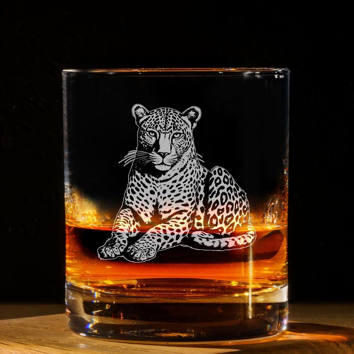 Leopard Vintage Engraved Whiskey Glass - Wild Animal Themed Gift - Unique Birthday Gifts For Friends And Family - Leopard Lovers Gift - Vintage Old Fashioned Glass - Decor For Bar