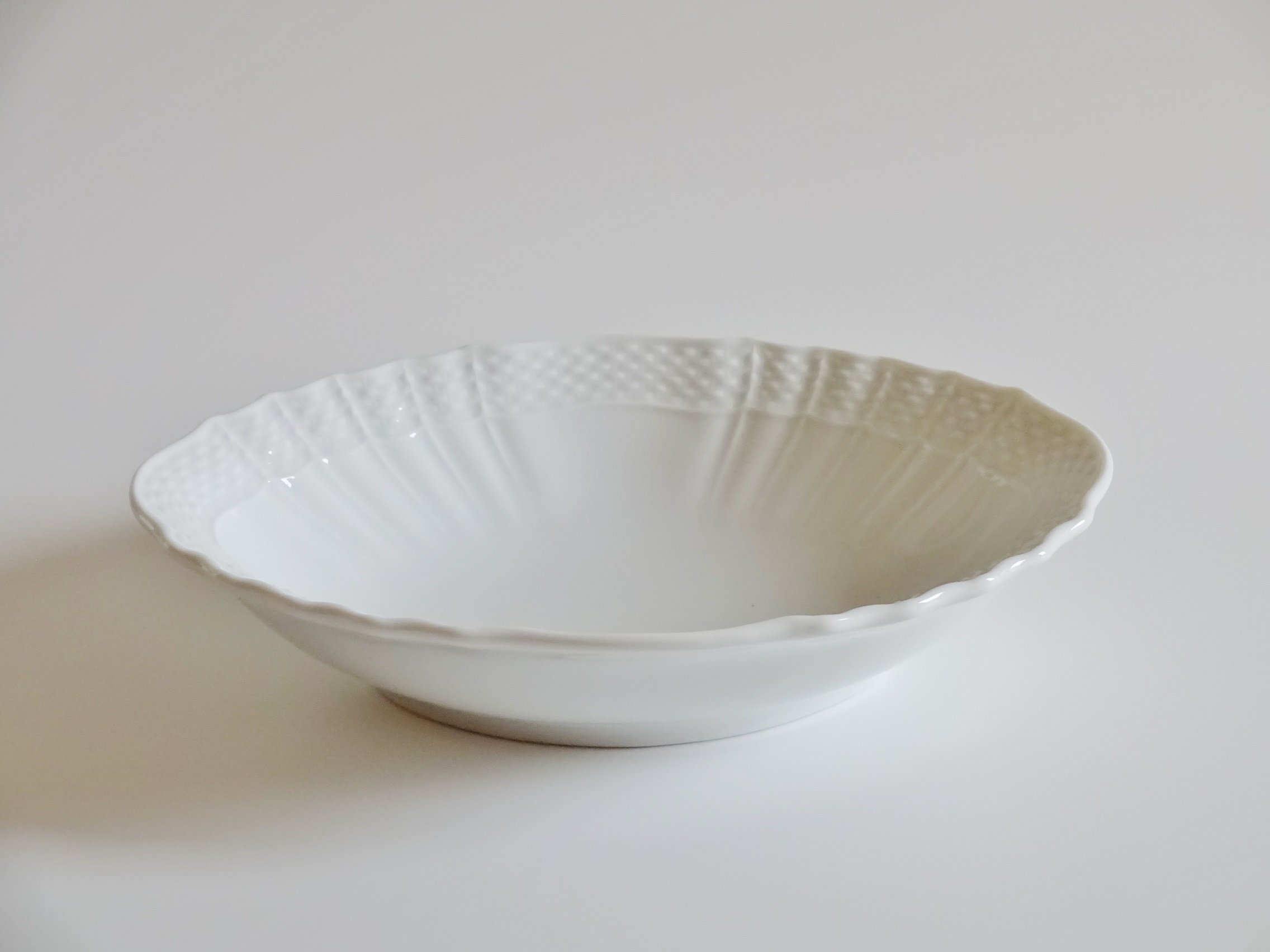 リチャードジノリ　ベッキオホワイト　オーバルボウル Amazon.co.jp: リチャードジノリ(Richard Ginori) ベッキオホワイト