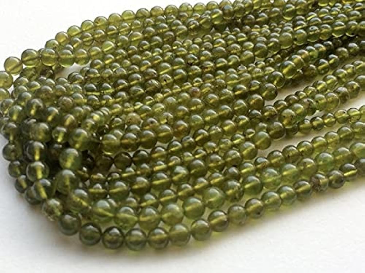 Collier en vessonite à créer soi-même avec des perles de vessonite verte naturelle