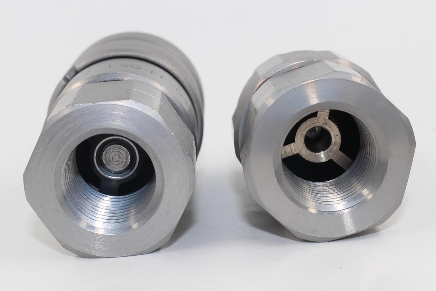 1/2'' NPT Flat Face Hydraulic Quick Connect Coupling Set Skid Steer Loader Quick Disconnect Coupler with Dust Caps ISO12.5