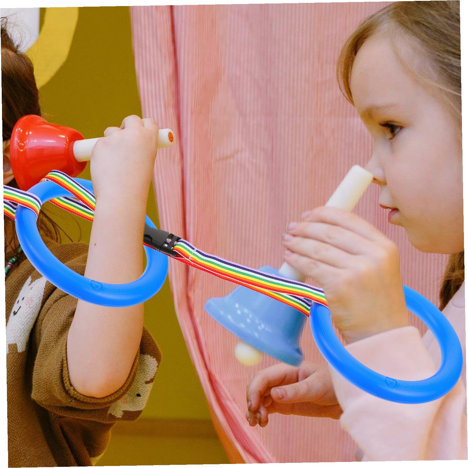 12 Piezas Cuerda para Caminar Desmontable con Asas Redondas para Cuerda de Seguridad Antipedida con Anillas de Plástico Amarillas Azules Rojas para Aula Preescolar y Actividades al