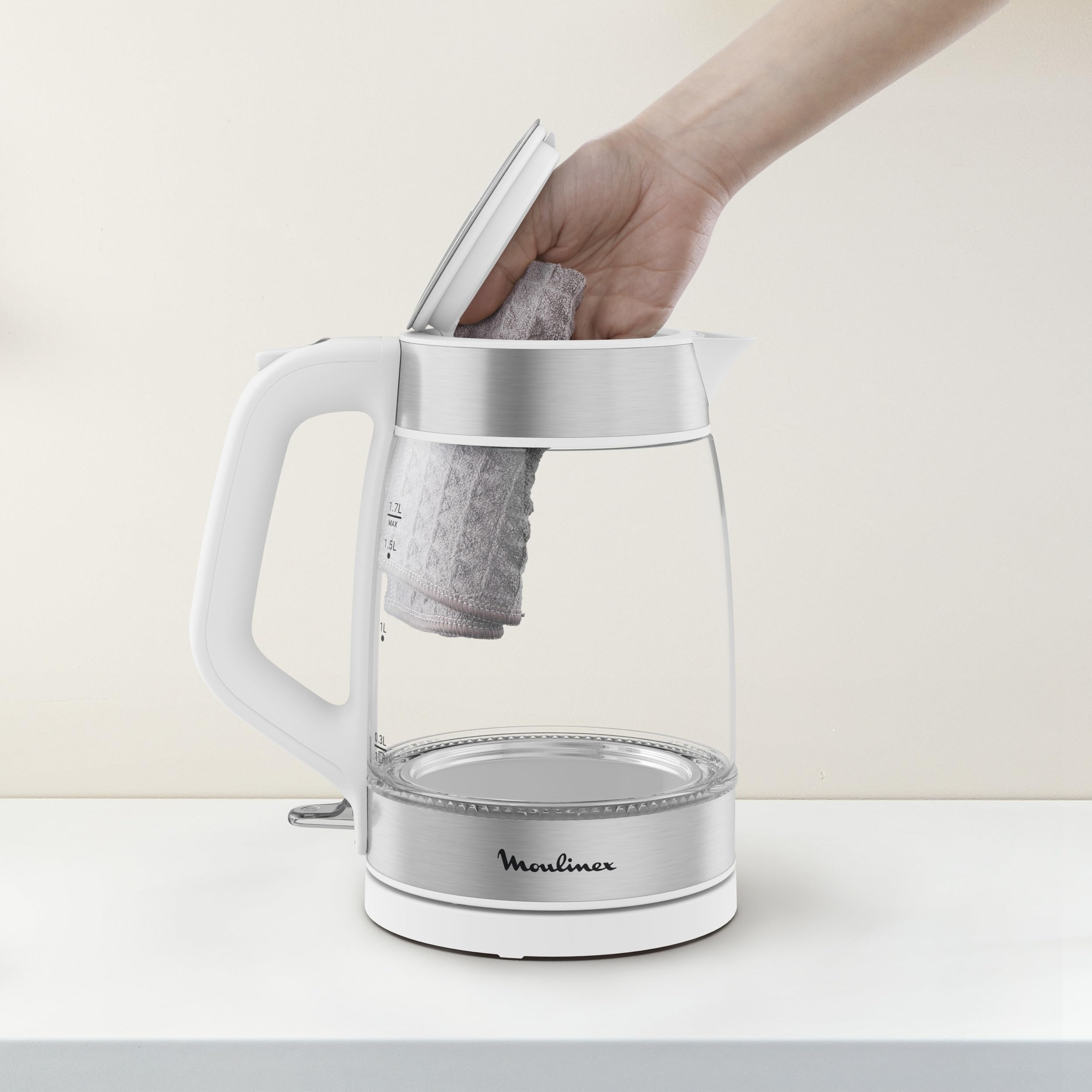 Moulinex Bollitore Elettrico in Vetro, Graduato, Ampia Capacità 1,7 L, Facile da Pulire, Beccuccio di Precisione, Filtro Anticalcare Rimovibile, Bianco, BY6R5130