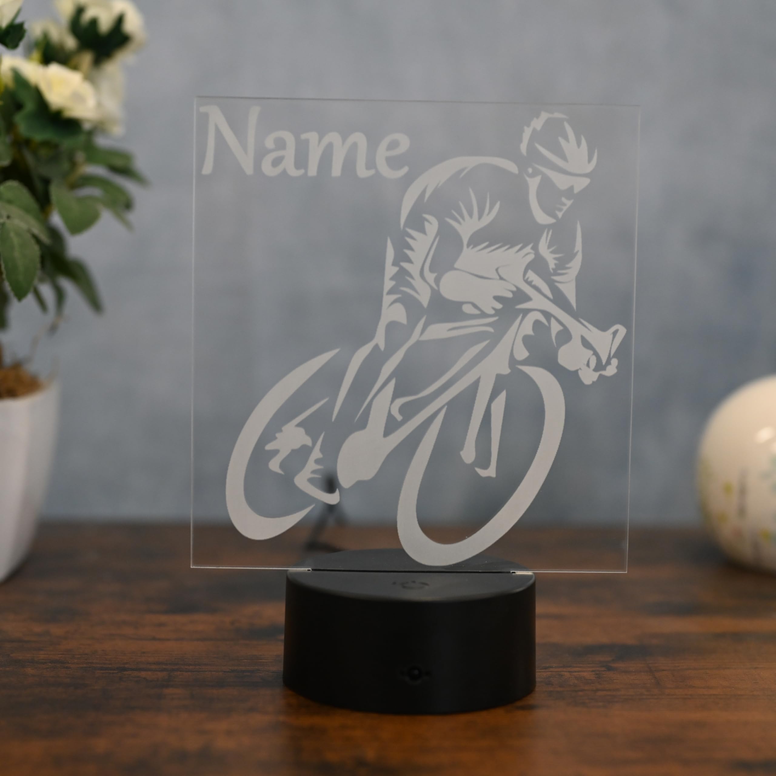 Personalisierte LED Rennradfahrer Lampe – Geschenk für Radfahrer & Sportbegeisterte – LED Nachtlicht & Tischlampe mit Farbwechsel & Fernbedienung