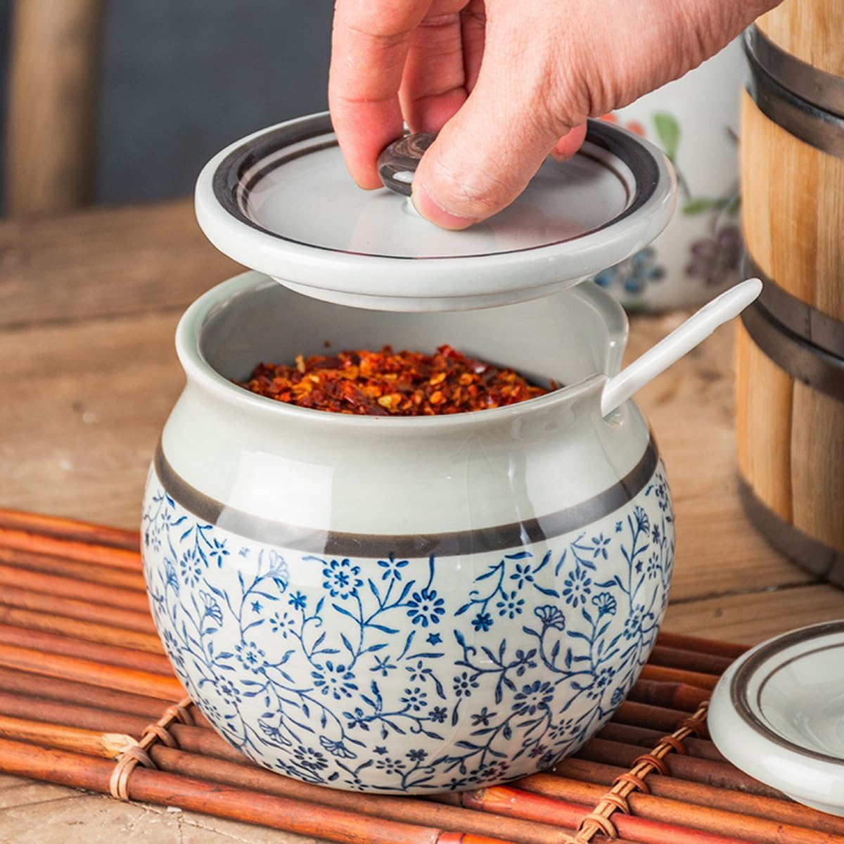 Sugar Bowl ,sugar pot, Sugar Bowl with Lid ,Ceramic Sugar Bowls for Sugar Seasoning, Sugar Bowl with Lid, Sugar Container for Coffee Bar, Sugar Jar Sugar Dispenser Bowl,#B,S ( Color : #C , Size : S )