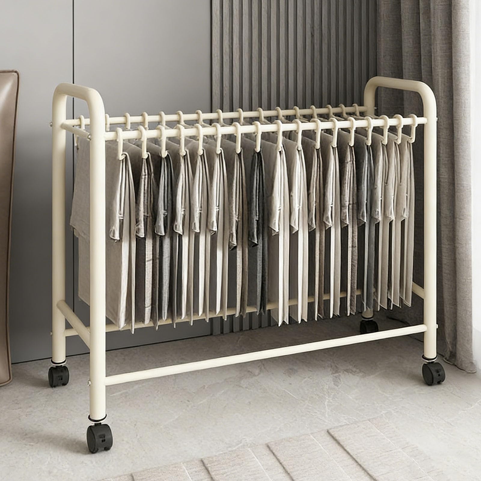 Chariot à pantalons roulant contre le désordre des vêtements