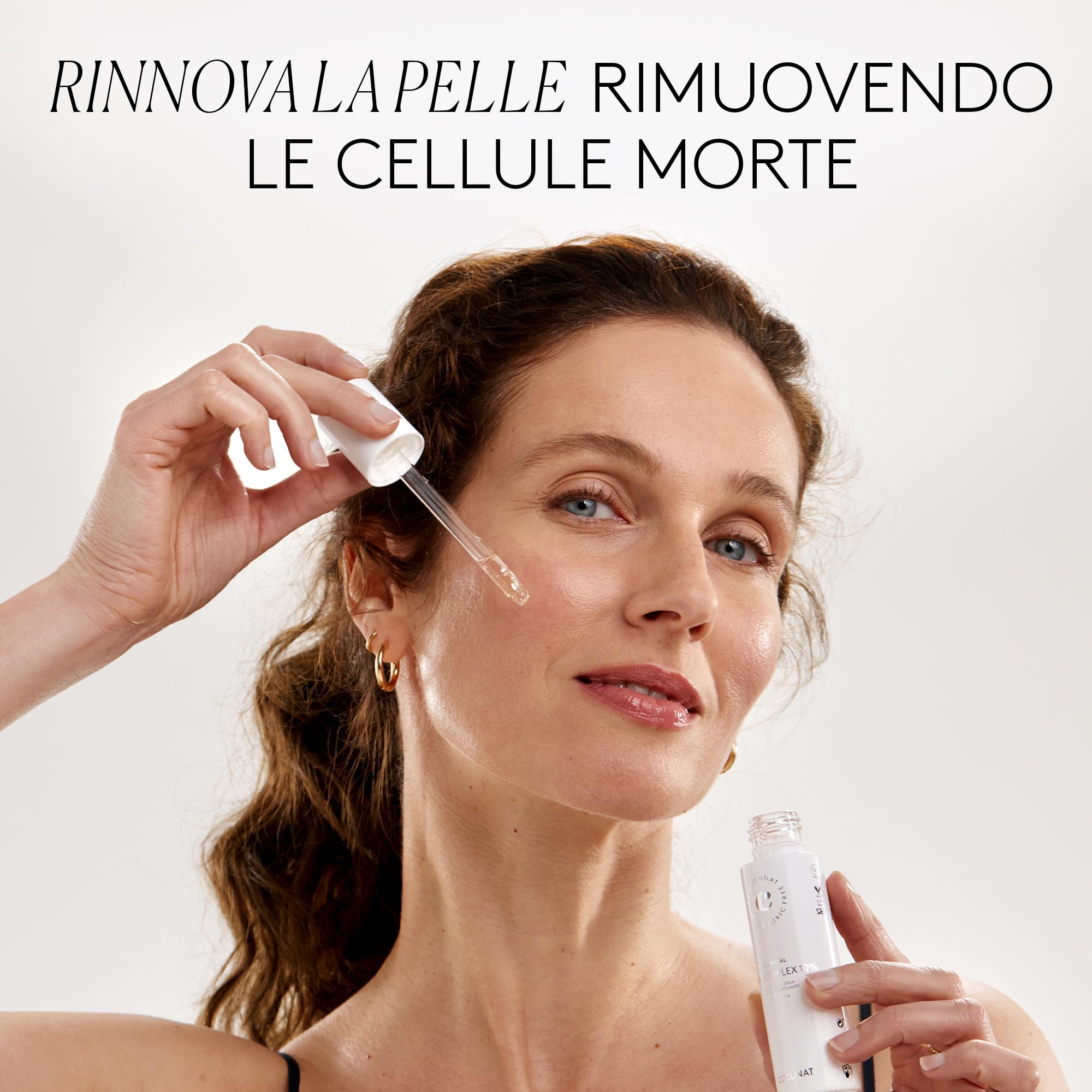 COCUNAT Triplo Siero Esfoliante AHA COMPLEX 10% Peeling Anti-Età 30ml | Peeling viso quotidiano con Acidi Glicolico, Mandelico e Lattico. Rinnova la pelle, riduce rughe e macchie.