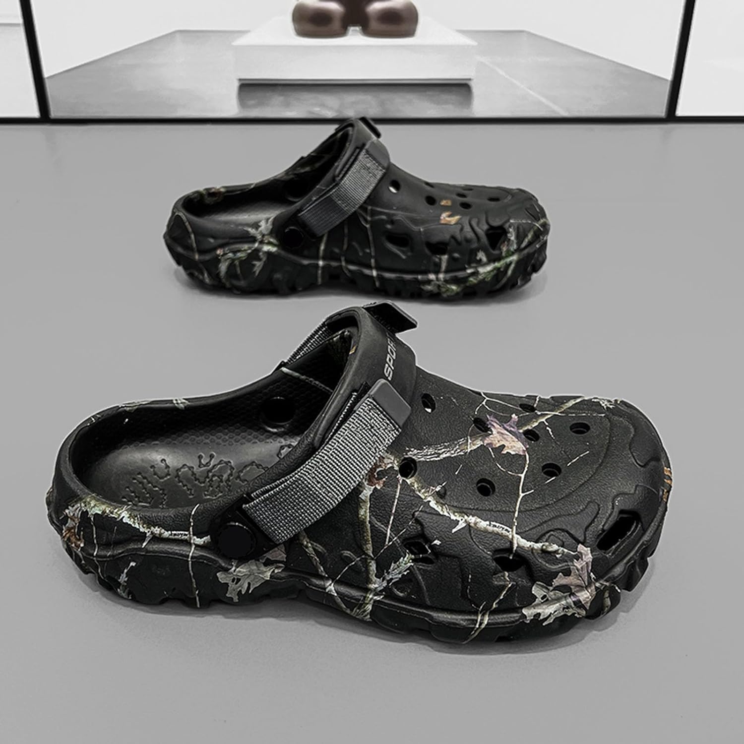 SECHRITE Men's Clogs Athletic Sports Outdoor Sandals Water Beach Shoes Slippers Sandals Lightweight Comfortable Breathable with Adjustable Back Strap - Image 4