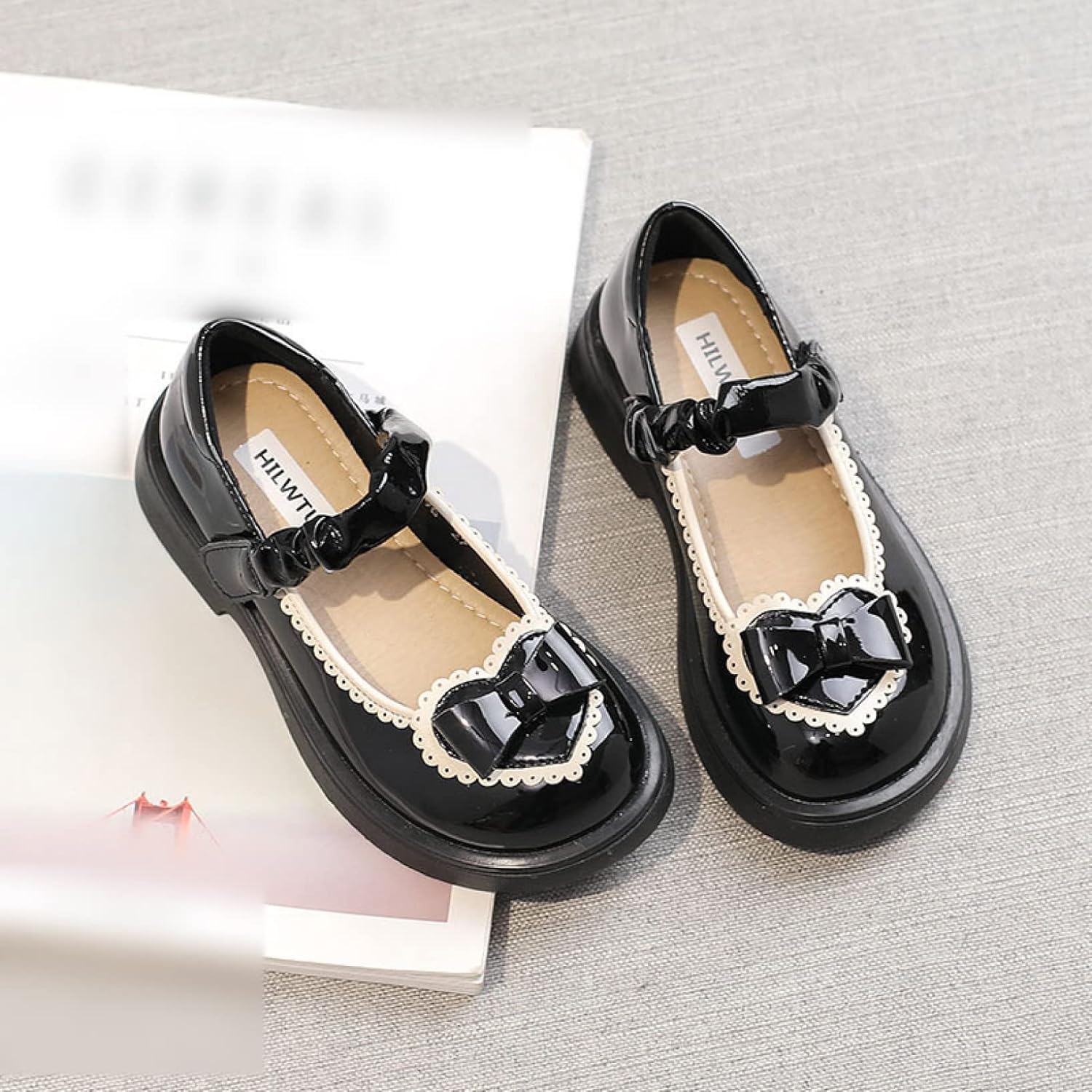 サンリオ新店推荐 大人気[ヤク] 子供靴 キッズジュニアシューズ フリル 履きやすい 子どもフォーマルシューズ 発表会 子供ドレス フォーマル靴 レザー 本 脱ぎ履き簡単