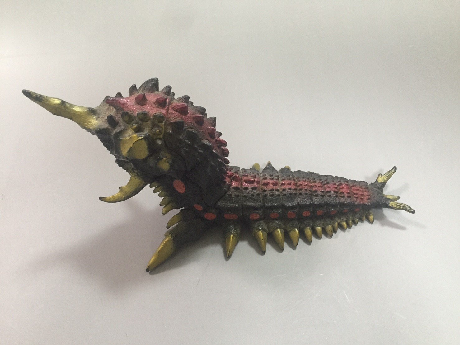 Amazon.co.jp: BANDAI 東宝 怪獣ソフビ バトラ(幼虫) （1992年製 