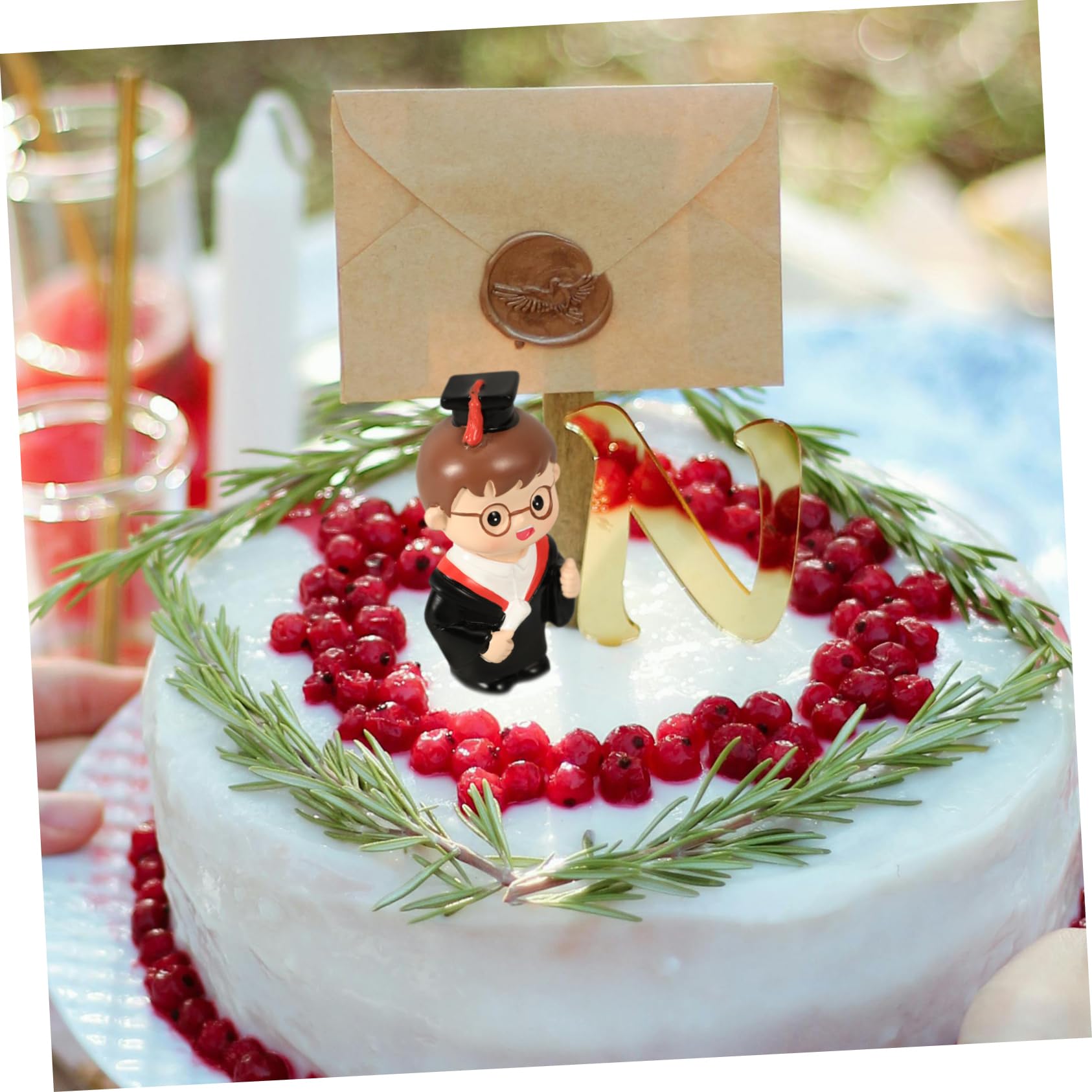 Ciieeo 4stücke Graduation Cake Decoration Resin Figurine Topper Für Abschlussfeiern Essbare Tortendeko Mit Lustigem Design Für Muffins Und Desserts Sicherer Lebensmittelkontakt