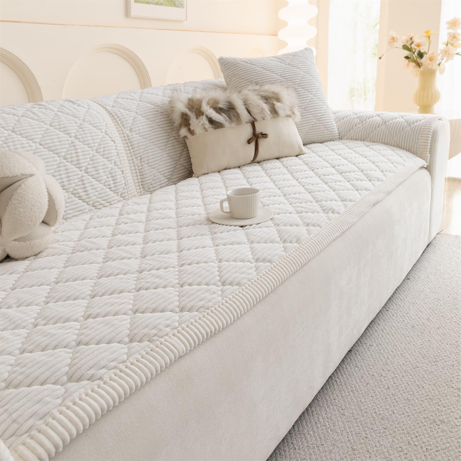 LINGKY Thick Sofa Covers Washable, Pet Couch Cover for Sofa, Soft & Fuzzy Non-Slip Sofa Slipcovers for 2 3 4 Seater, Furniture & Dog Couch Protector for Large Dogs-90x120cm (White)