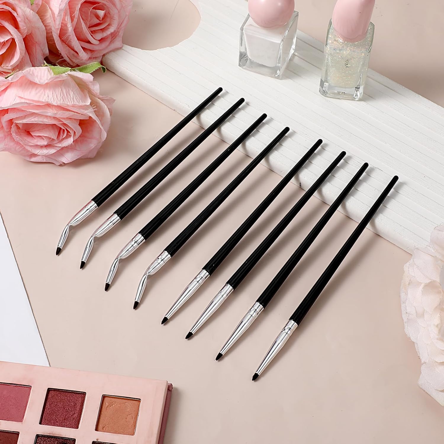 8 Pcs Eyeliner Brushes Fine Point Liner Brush Makeup Brushes Portable for Beauty Eye Liner Tool Accurately Apply Gel Elbows Straight Heads