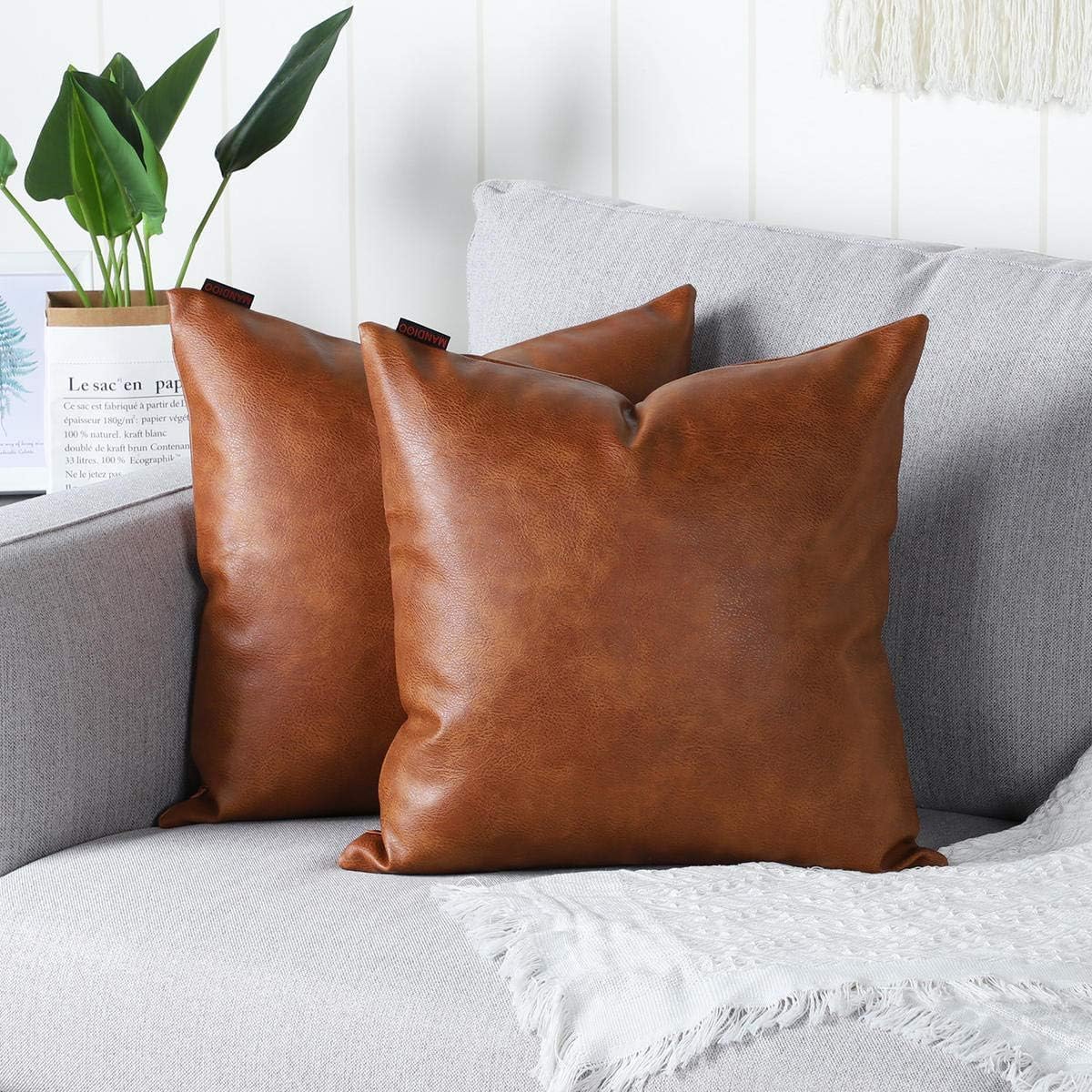 Mandioo Juego de 2 Fundas Cojines 65 x 65cm Moderna Cuero Artificial Decorativas Fundas de Almohada Lujoso sofá Sala de Estar Cuadrada Funda de cojín Dormitorio Silla Oficina Al Aire Libre,Marrón
