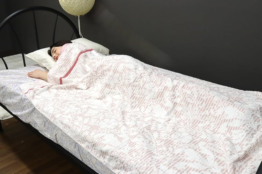 Amazon｜[ロマンス小杉] タオルケット V&A エンジ 145×190