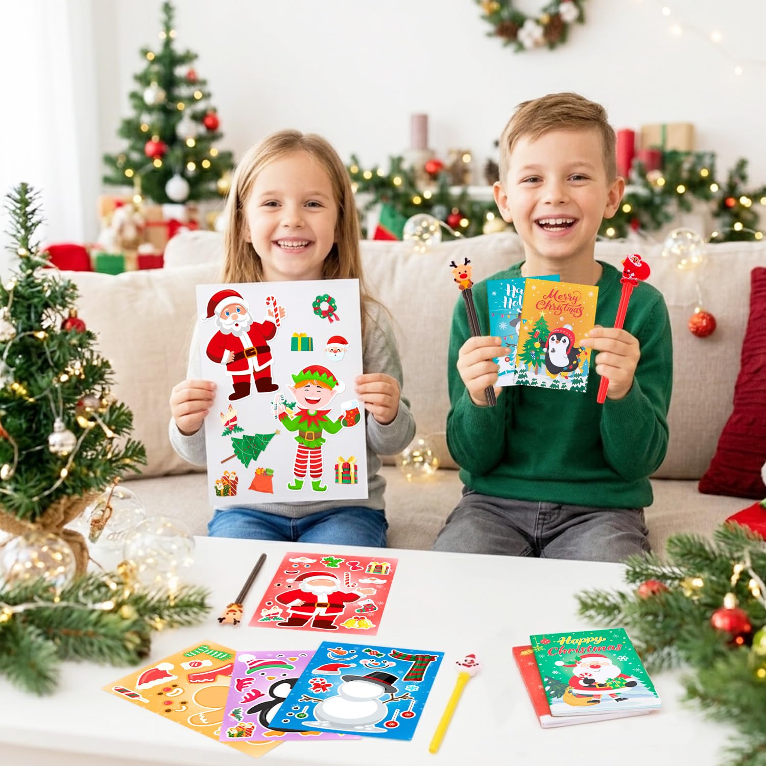Lot de 134 cadeaux de Noël, décoration de Noël pour enfants