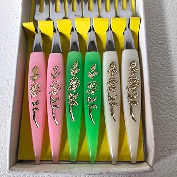 昭和　レトロ　お菓子のおまけ　ピン　6個セット　野菜　小物　アクセサリー 敬老の日にはレトロでおしゃれなお菓子ギフトを。京寿楽庵 日本