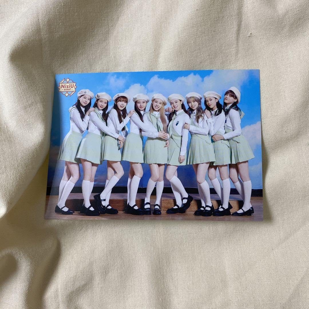 NiziU　運動会　scout ラントレ NiziU 運動会 ラントレセット - メルカリ