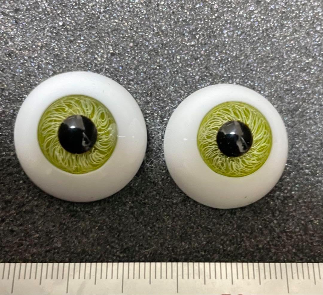 ペーパウェイト・グラスアイ　28mm 創作人形　ガラスの眼　ハンドメイド ペーパウェイト グラスアイ 28mm 創作人形 ガラスの眼 英国製