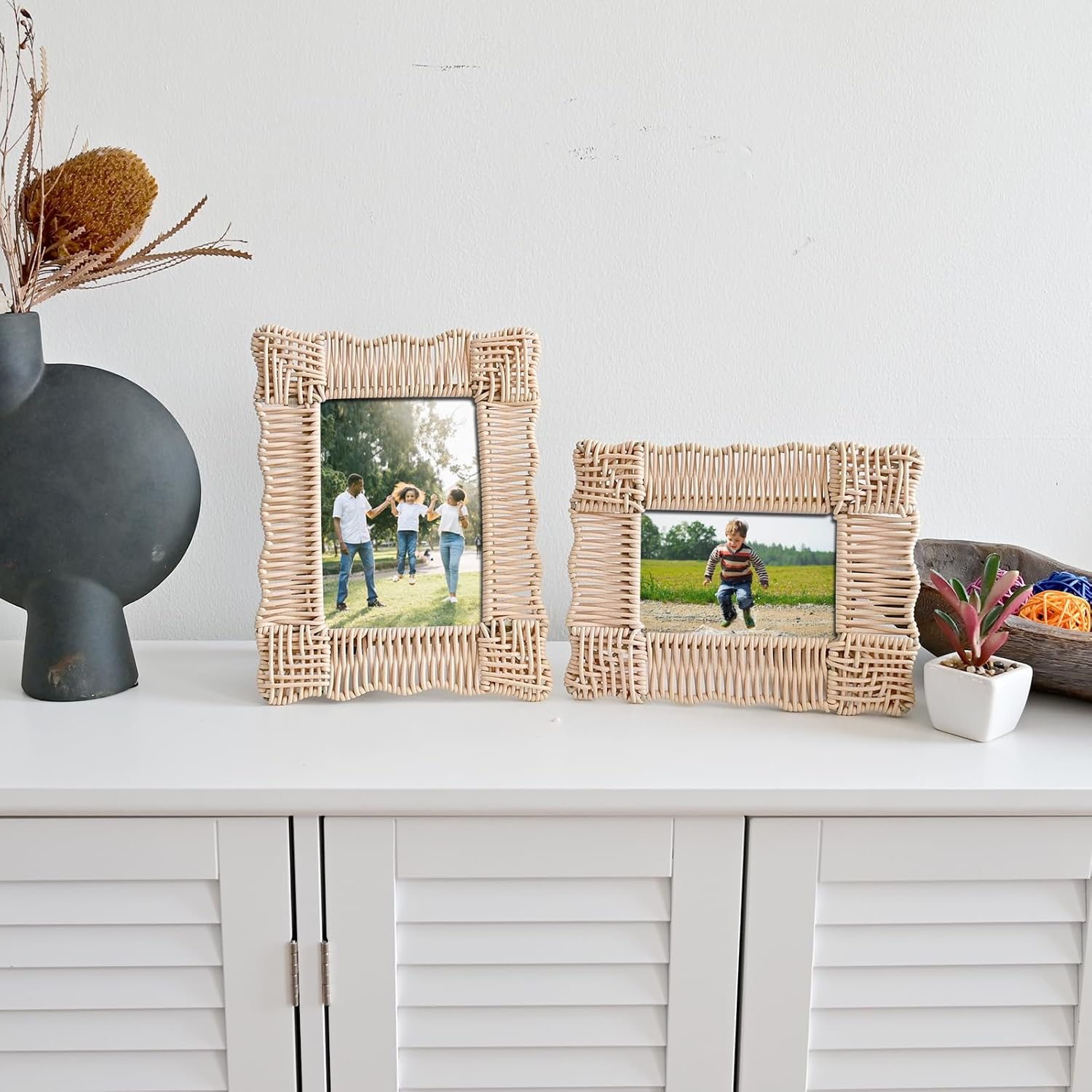 SwallowLiving Boho Farmhouse Faux Wicker Picture Frames Set of 2-5x7 & 4x6 Rustic Rattan Style Photo Display for Tabletop Decor, Vintage Woven Plastic Frame for Home, Office, Gifts, White Wash