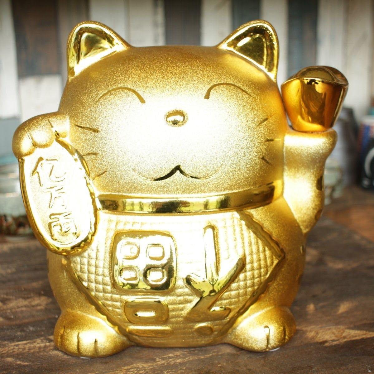 金色の招き猫 超特大サイズ 貯金箱右手 招き猫 貯金箱 開運 金運 風水 2024年 商売繁盛 ラッキー 貯金