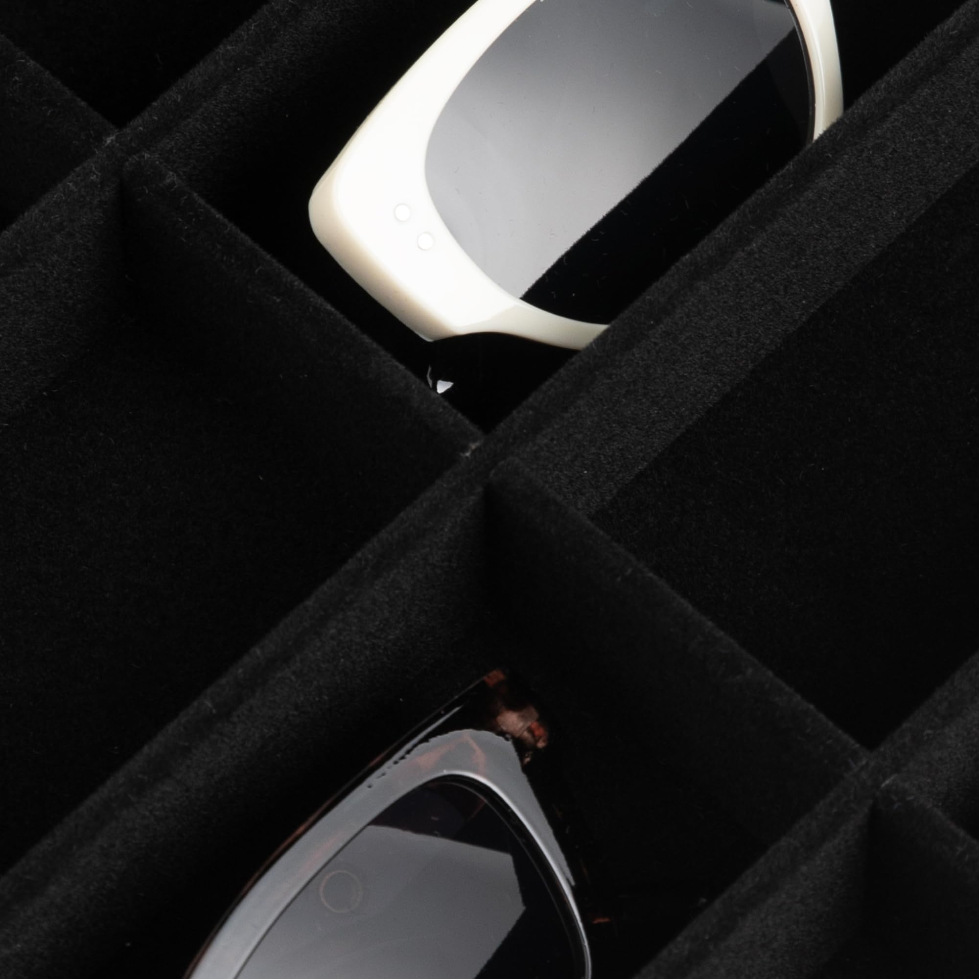 Frebeauty Caja de terciopelo para guardar gafas de sol, bandeja con 8 cajones, ideal para hombres y mujeres.