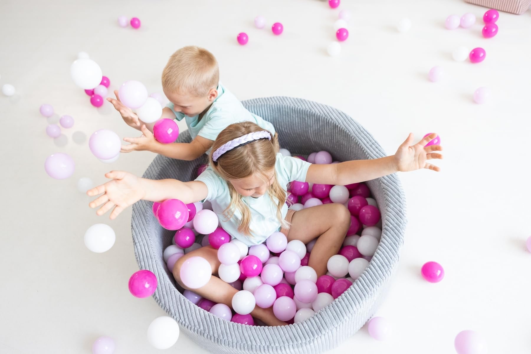 Piscina con 300 Palline Colorate Rotonda 90cm Velluto a Coste Bambino Gioco (Colore Piscina/Palline: Grigio/Bianco, Grigio, Rosa Chiaro, Rosa (Pastello))