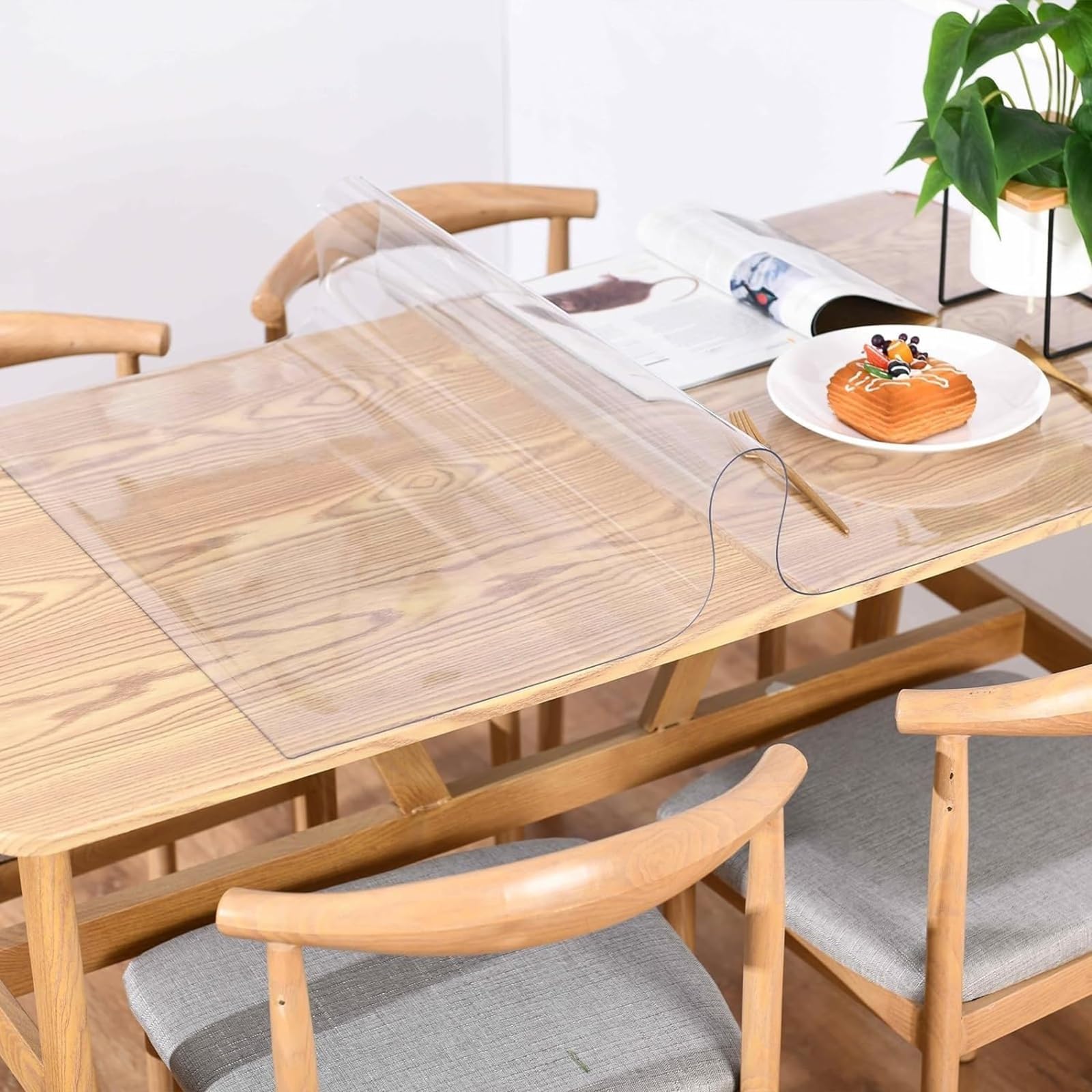 Generico Tappetino da Scrivania Trasparente, 2mm Tappetino Protettivo Antiscivolo per Scrivania, in PVC, Sottomano da Scrivania per Ufficio e Casa(Transparent,70 cm × 110 cm（ 28'' x 43'' ）)