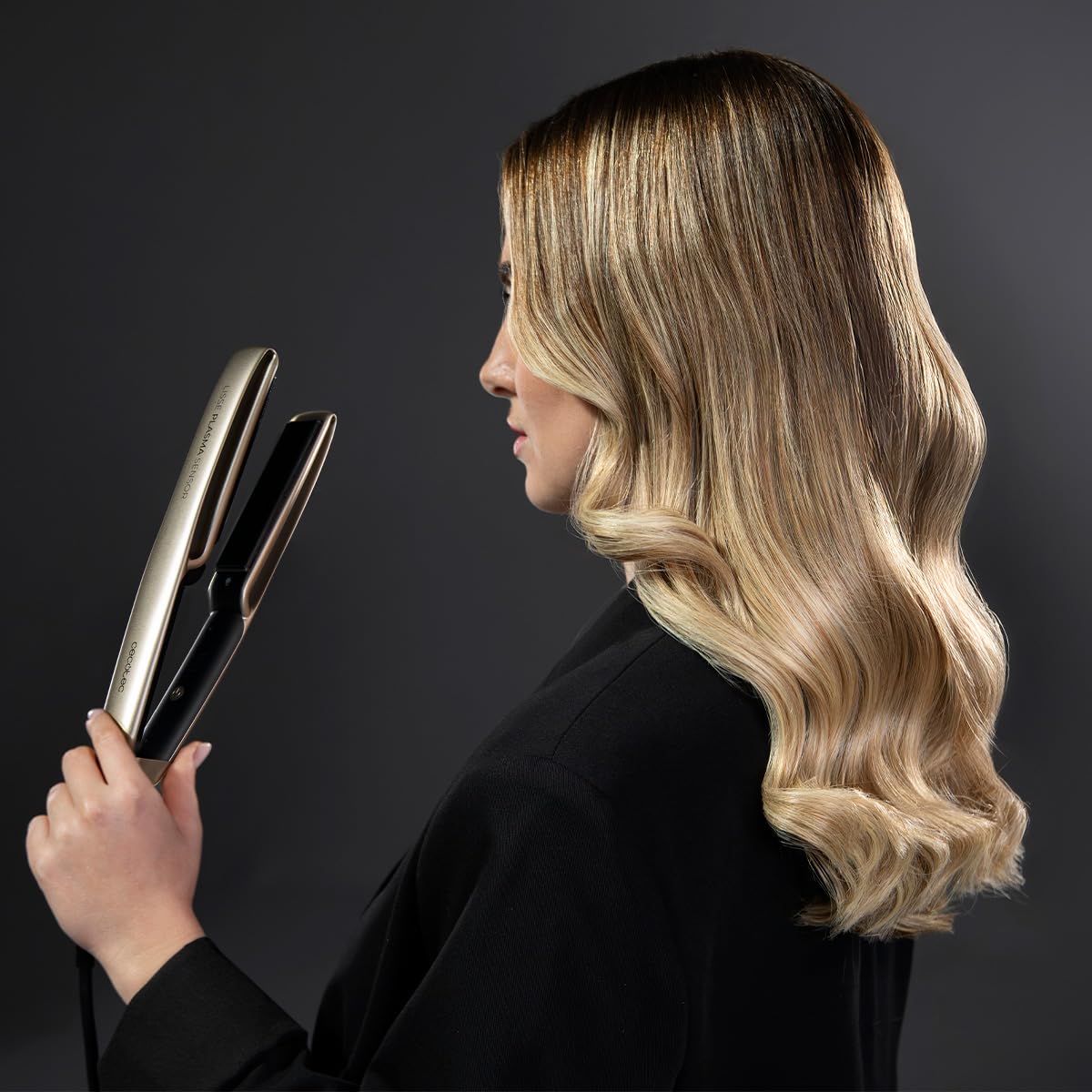 Cecotec Piastra per Capelli Lisse Plasma Sensor. Sensore Intelligente, Piastre Flottanti, Tecnologia Plasma+Sensore, Rivestimento NanoSilk, 160-220 ºC, Punta Fredda, Autospegnimento