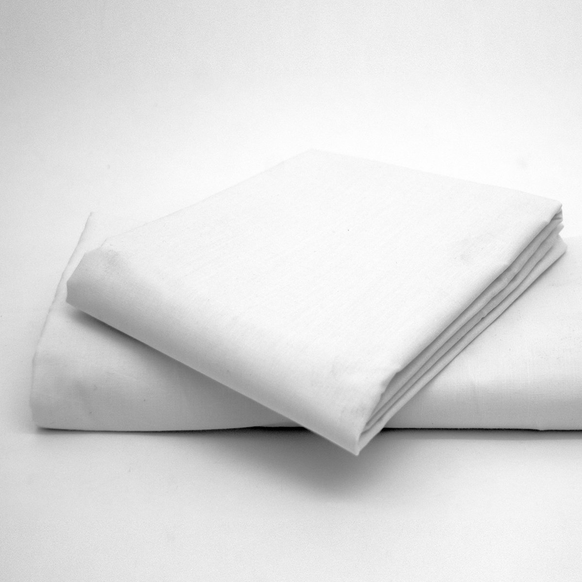 Artistic Fashionista Limited EASYCARE Non-Iron Plain Dyed POLYCOTTON HOUSEWIFE PILLOWCASES PAIR (White)