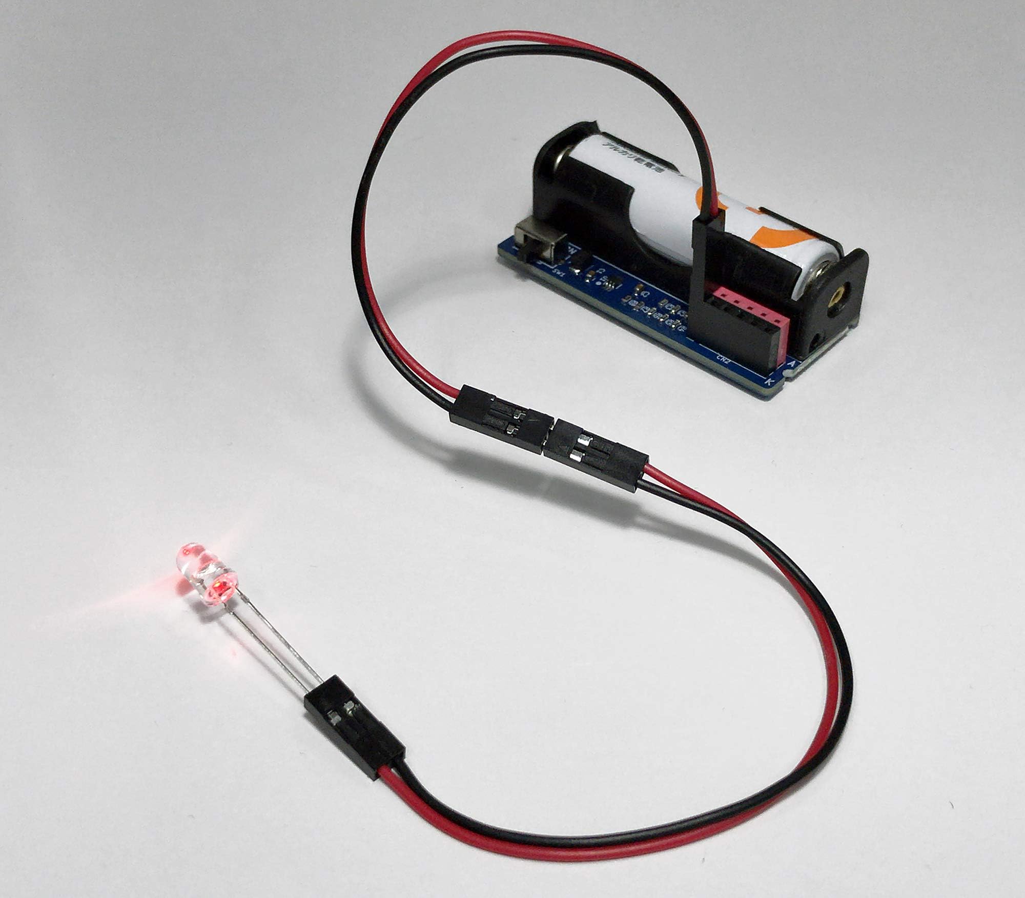 Ideal for lighting models and dioramas, ELEKIT LED lighting battery box AP-180 (LED illumination, single AA battery required)