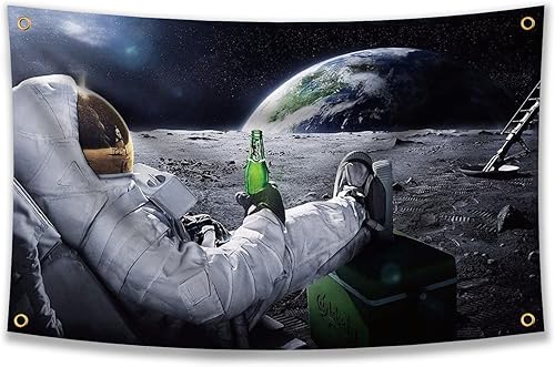 Bandera de astronauta relajante y bebiendo cerveza en la luna en el espacio exterior, tapiz divertido póster duradero de hombre con ojales de latón.