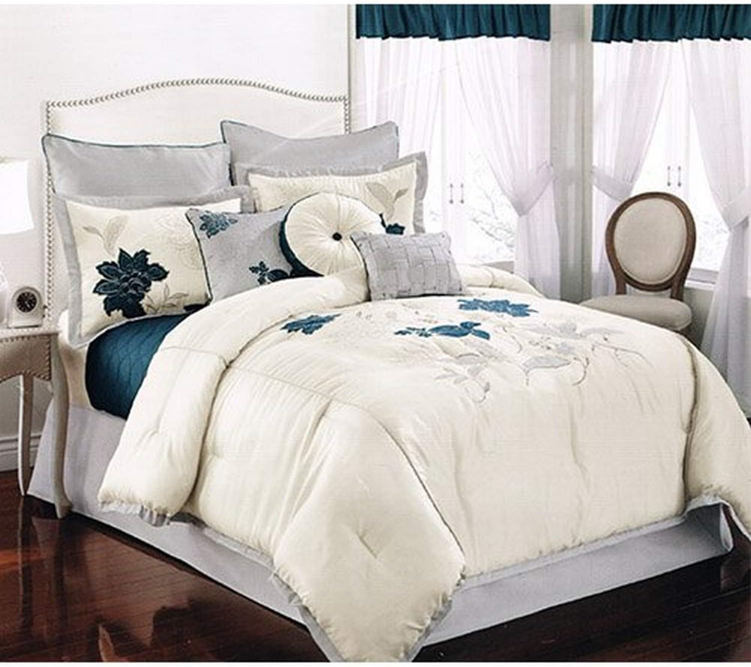 TRULY SOFT Everyday Reversible Comforter Set White Polyester 3-Piece Full/Queen Comforter Set, Solid Color Themed, for Men and Women, Oeko-TEX Certified Confidence