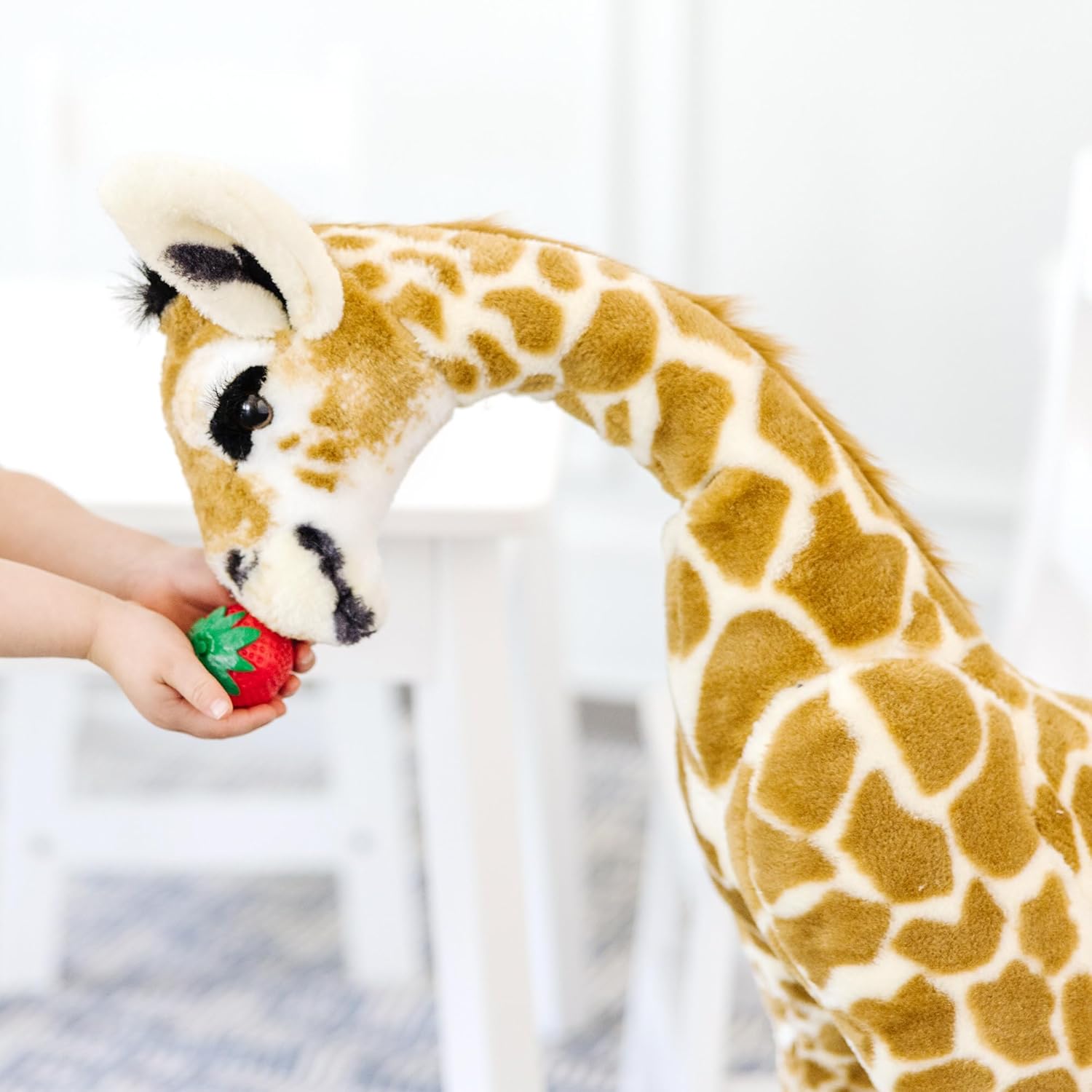 Melissa&Doug 40431 Standing Baby Giraffe Plush | Soft Toy | Animal | All Ages | Gift for Boy Or Girl, 0.9M