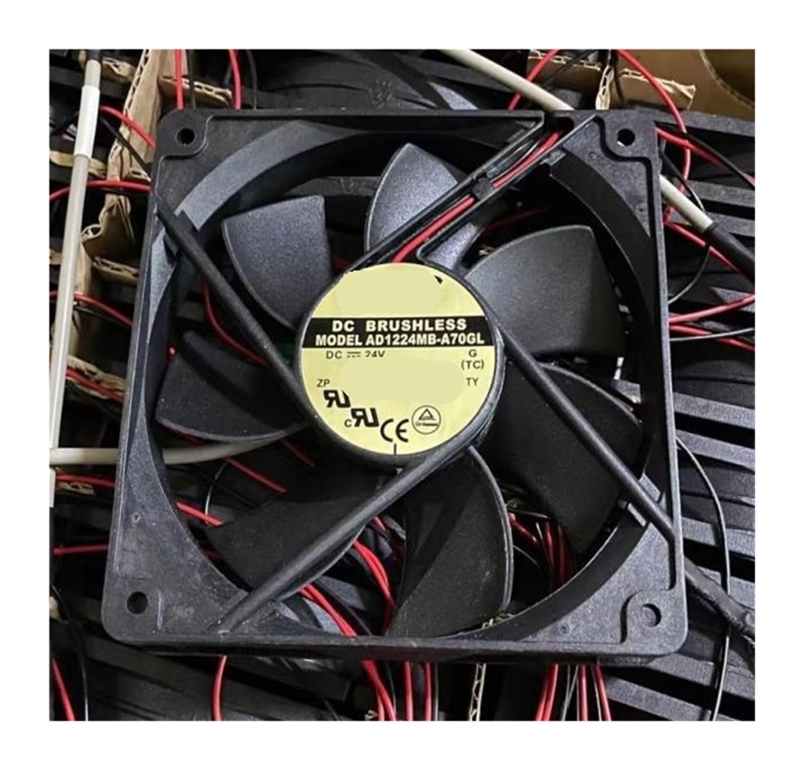 Ventilateur AD1224MB-A70GL pour remplacer le refroidissement de serveur