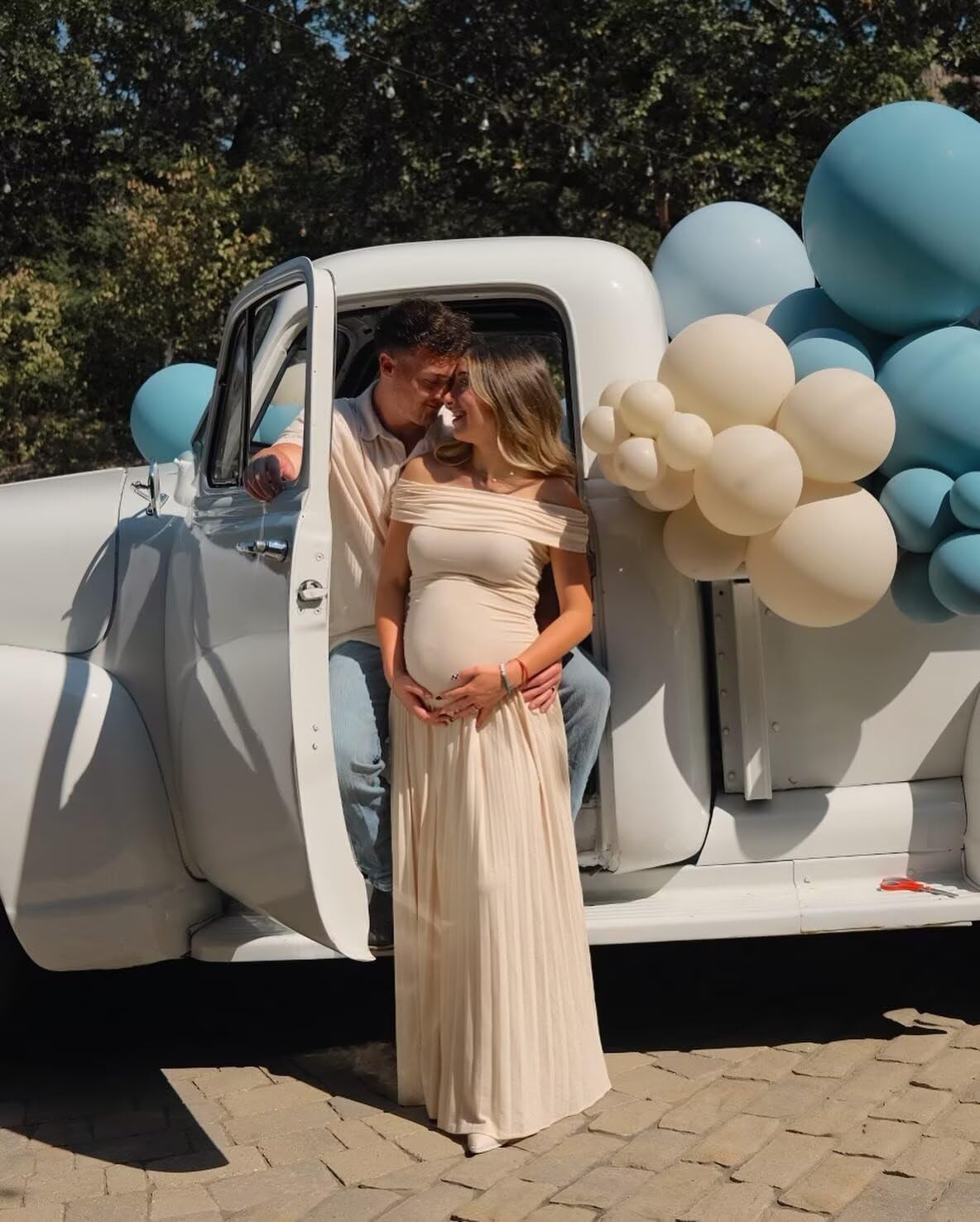 Ouyisha Off Shoulder Maternity Dress for Photoshoot Women’s Pleated Baby Shower Dress Long Summer Formal Pregnancy Gowns - Image 6