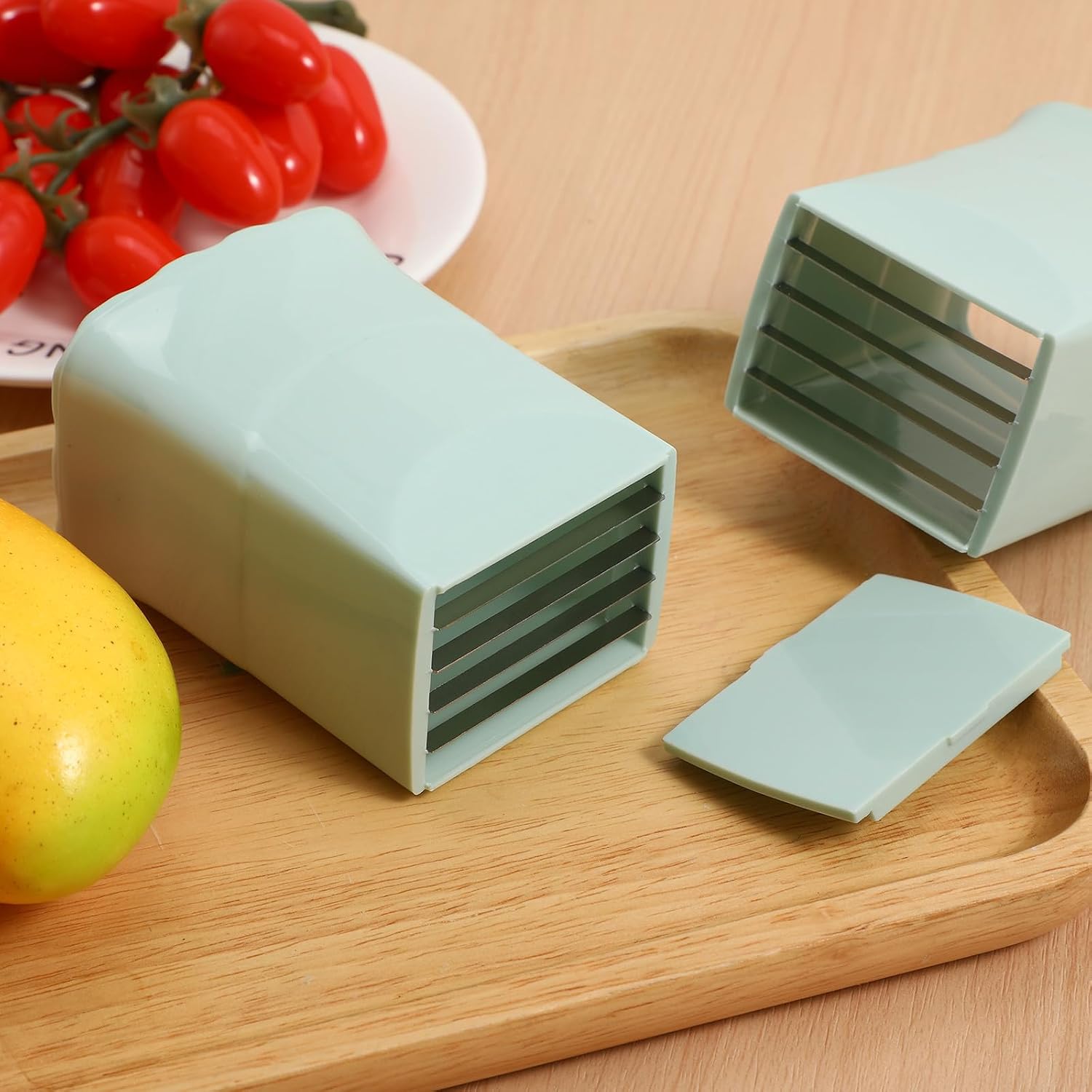 2pcs Stainless Steel Fruit Slicer Tool for Kitchen and Salad Use