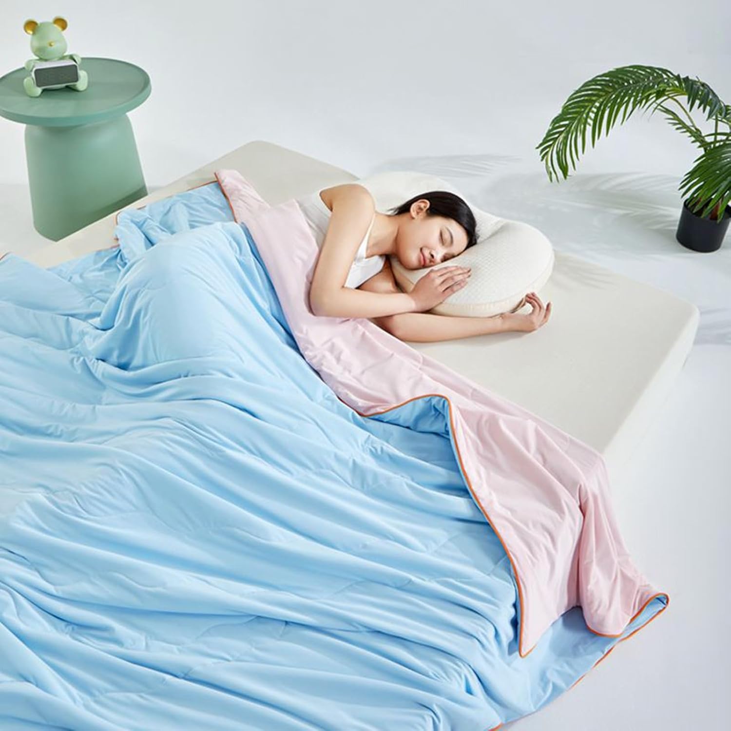 Cool Fiber Fabric Quilt, Children's Adult Queen Size Summer Thin Quilt, Summer Air Conditioning Quilt for Hot Sleeper Night Sweats(C,200 * 230cm/79 * 91")