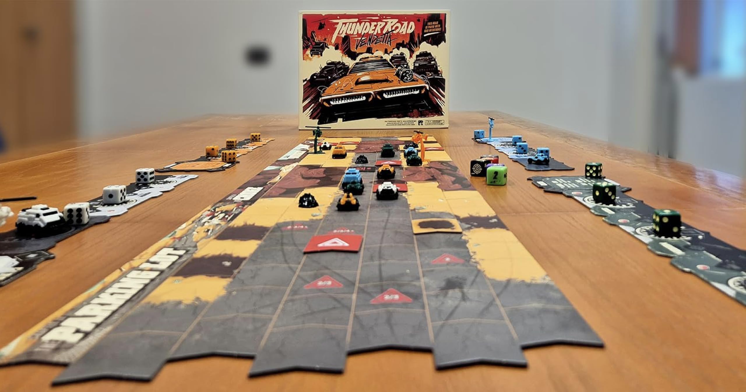Pendragon - Thunder Road Vendetta - Edizione Italiano - Età 10+, da 2 a 4 Giocatori