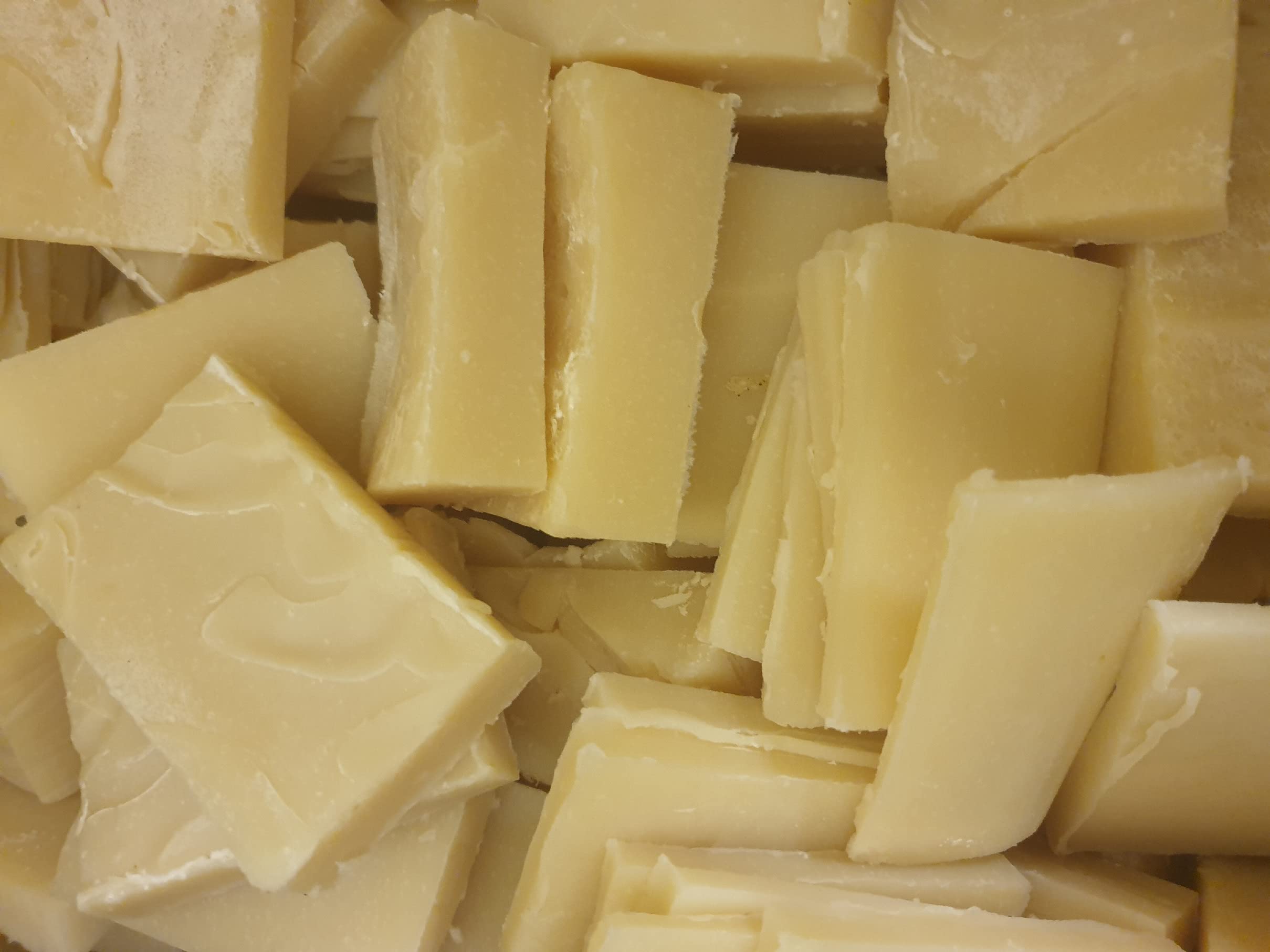 Marble Hill 1kg of Hand Made Bulk Soap Scraps - Shavings - Odds & Ends (Neem Oil)