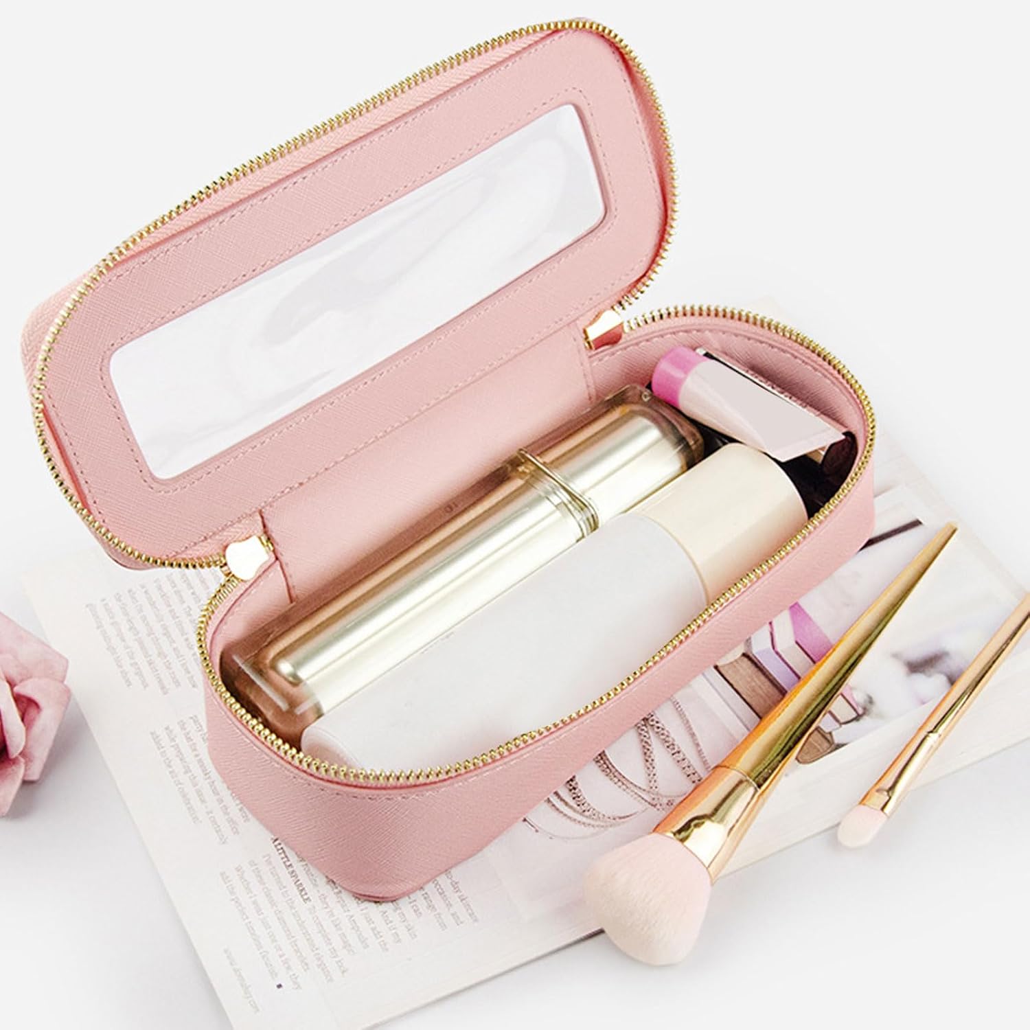 Portable and Trendy Makeup Brush Organizers Offering Secure Storage and Extended Lifespans for Beauty Tool Storage Makeup