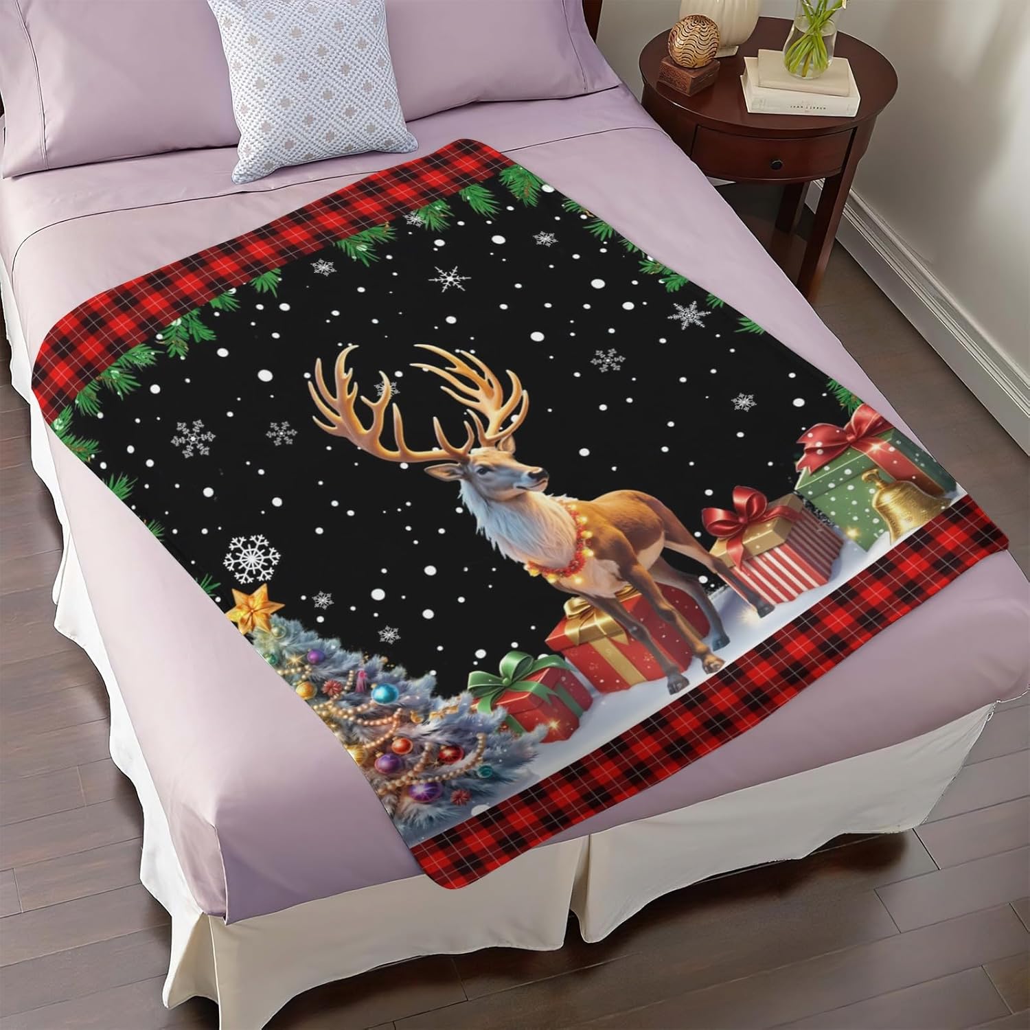 Christmas Reindeer Blanket, Ultra Soft Flannel Throw Blanket for Home Living Room Couch Bed Chair, 50" x 40"
