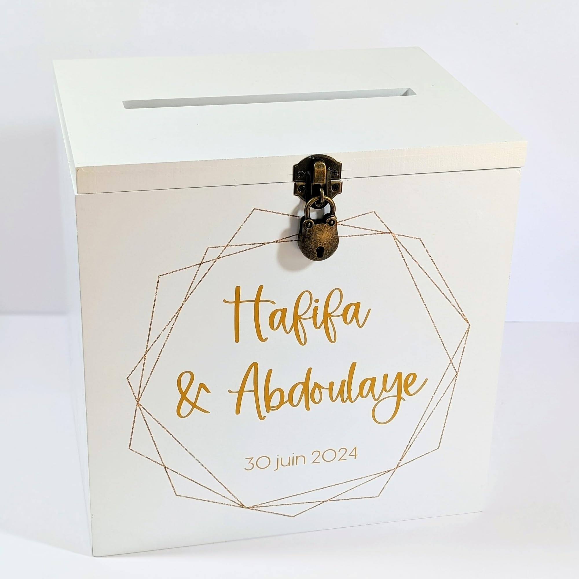 Grande urne Mariage personnalisée en Bois avec Cadenas | 25x25x20 CM | Urne Blanche & Or, Baby-Shower, baptême, Communion, Anniversaire, Retraite - Cagnotte en Bois dorée | TE Whaka