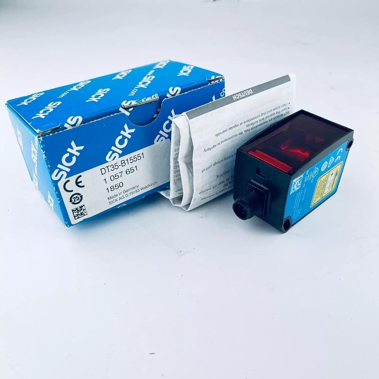 DT35-B15551 1057651 DT35 Laser Distance Sensor DT35B15551