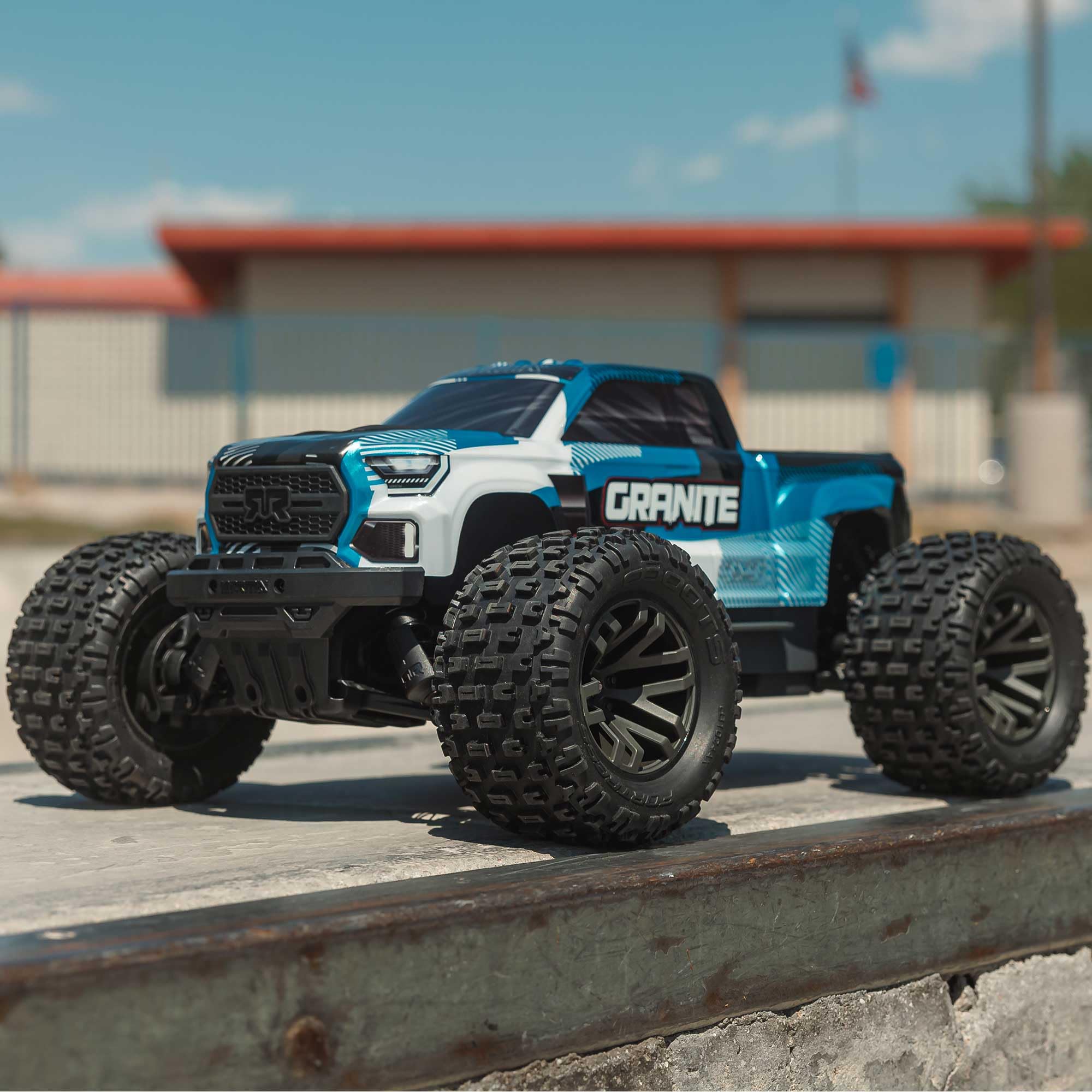 ARRMA Granite 223S BLX 1:10 4x4 RC zdalnie sterowany Offroad Monster Truck RTR, silnik bezszczotkowy, DSC, bez akumulatora i ładowarki, niebieski