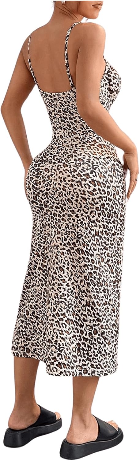 Chi Chi London One shoulder maxi jurk met mesh • Paars • de Bijenkorf