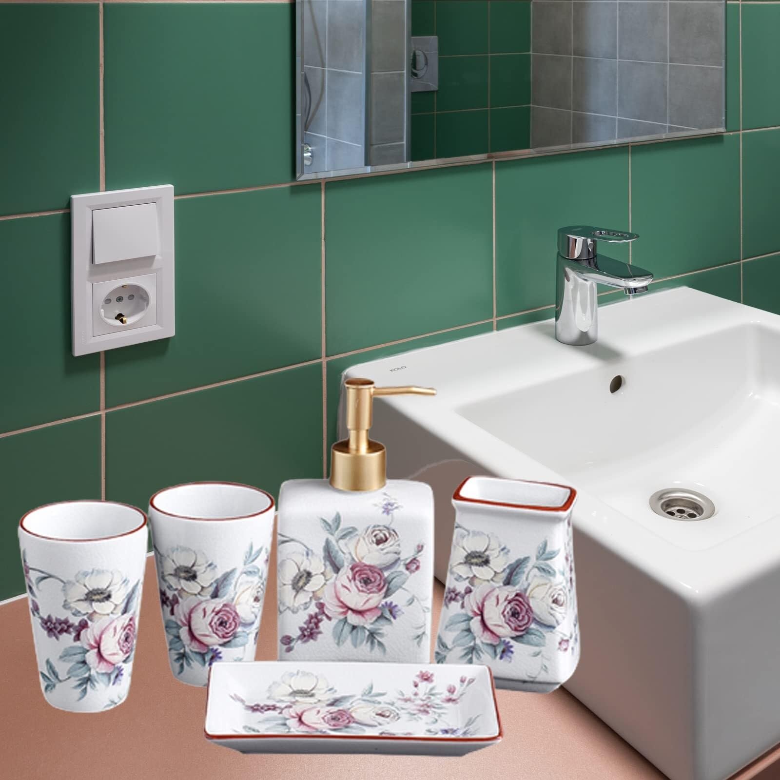 Set di accessori per il bagno Inclusi 1 portaspazzolino, 2 bicchieri for gargarismi, portasapone, dispenser for lozione, 5 pezzi Arredamento per gli affittuari(White)