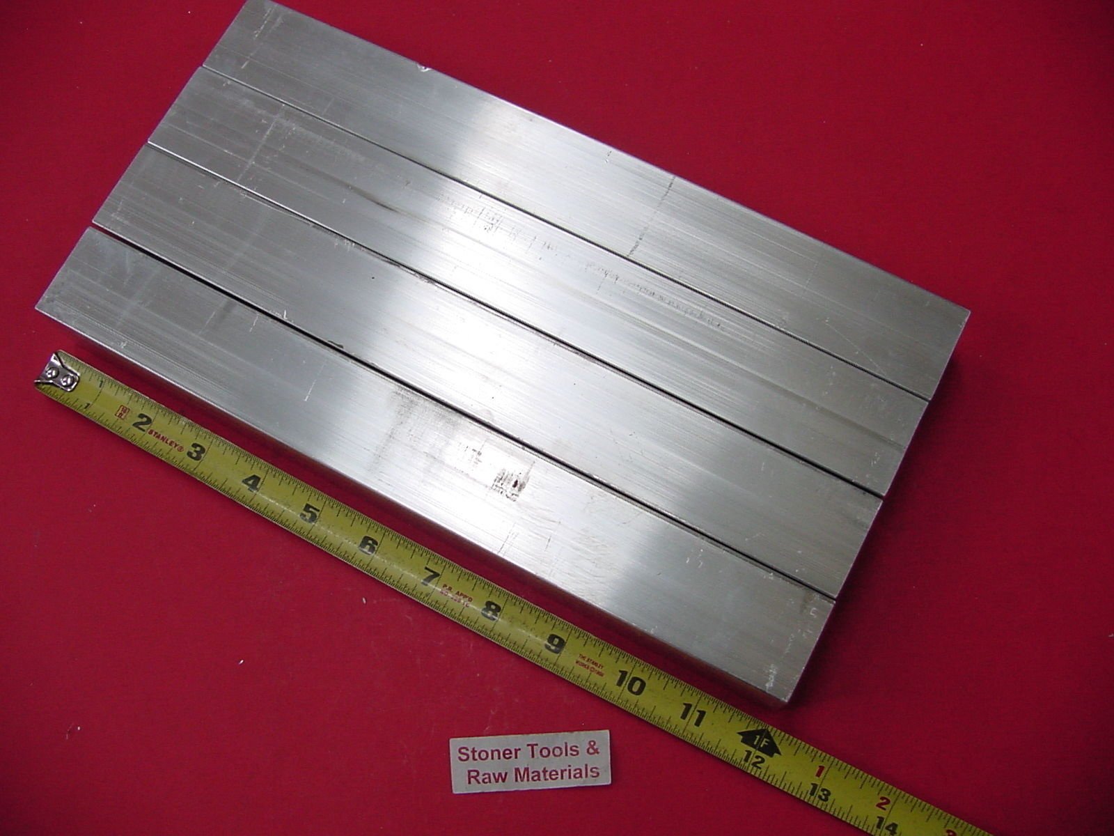 Amazon Com 4 Pieces 1 1 2 X 1 1 2 X 1 8 Wall X 12 Long Aluminum Square Tube 6063 T52 Extruded Finish Not Sanded Or Polished Industrial Scientific