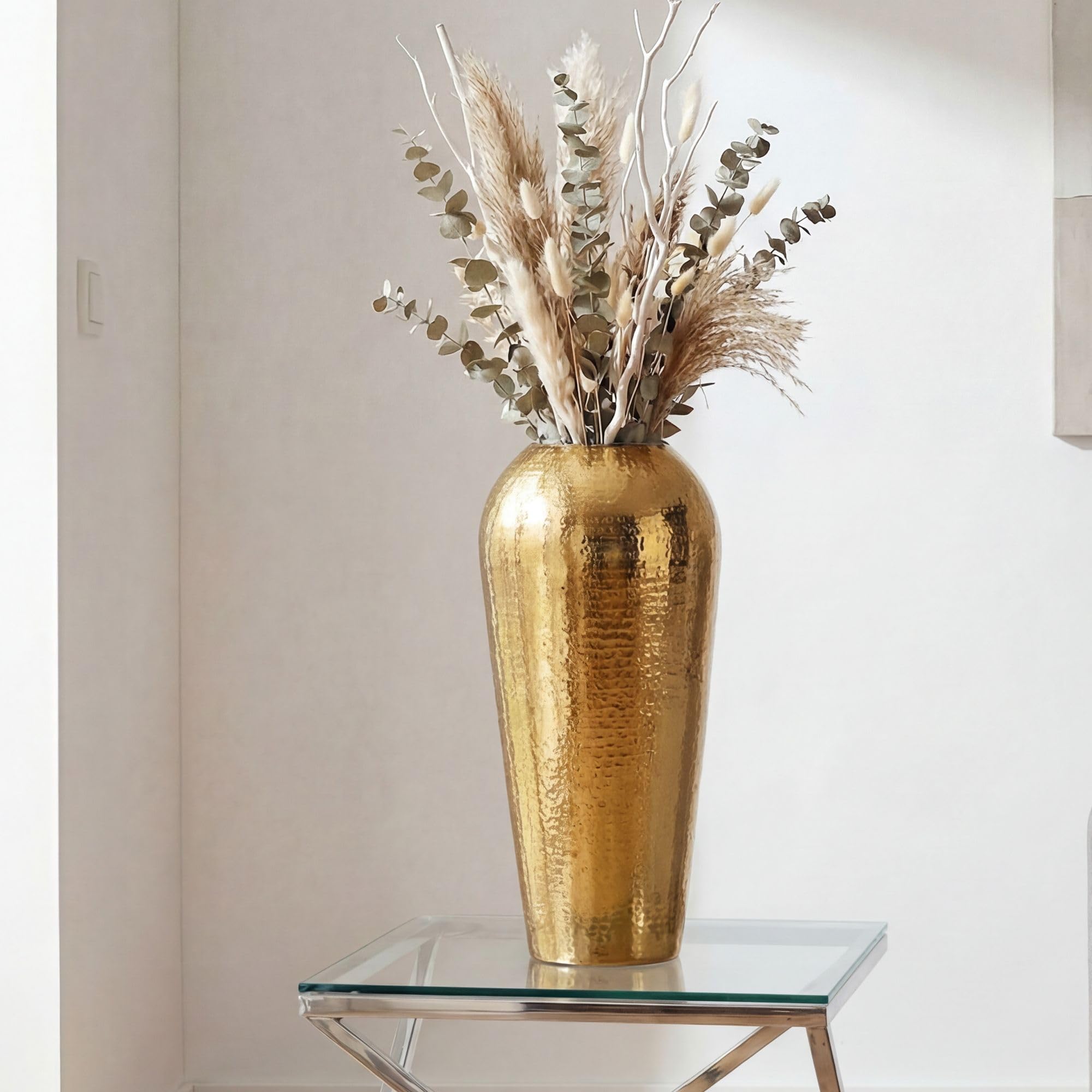 FineBuy Dekovase 23x23x50 cm Aluminium Gold, Bodenvase Gehämmert | Standvase in schlanker Form, Blumenvase handgefertigt, Wohndeko für Wohnzimmer, Esszimmer und Flur