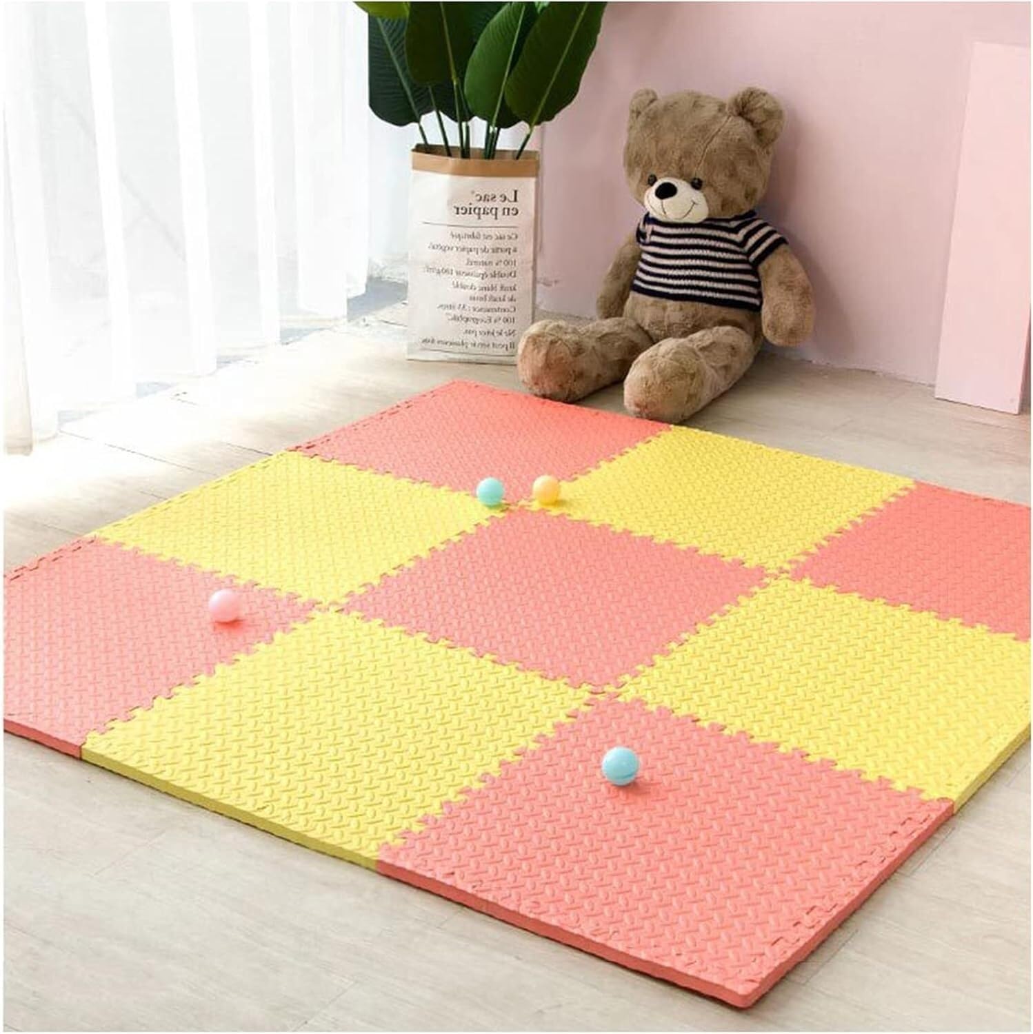 Dalles de moquette en mousse pour créer un espace de jeu coloré et chaleureux à la maison